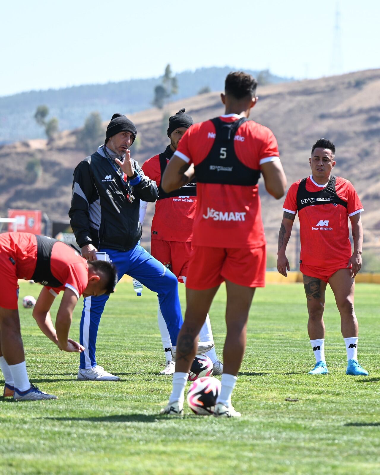 Christian Cueva fue presentado de manera oficial en Cienciano.