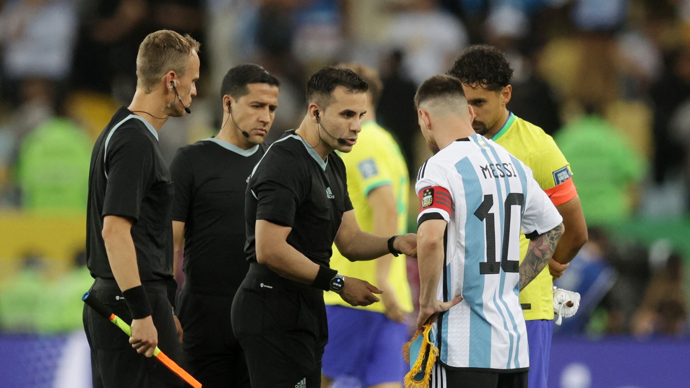 El árbitro estuvo a cargo del clásico entre Argentina y Brasil en las Eliminatorias rumbo al Mundial del 2026. Foto: REUTERS/Ricardo Moraes