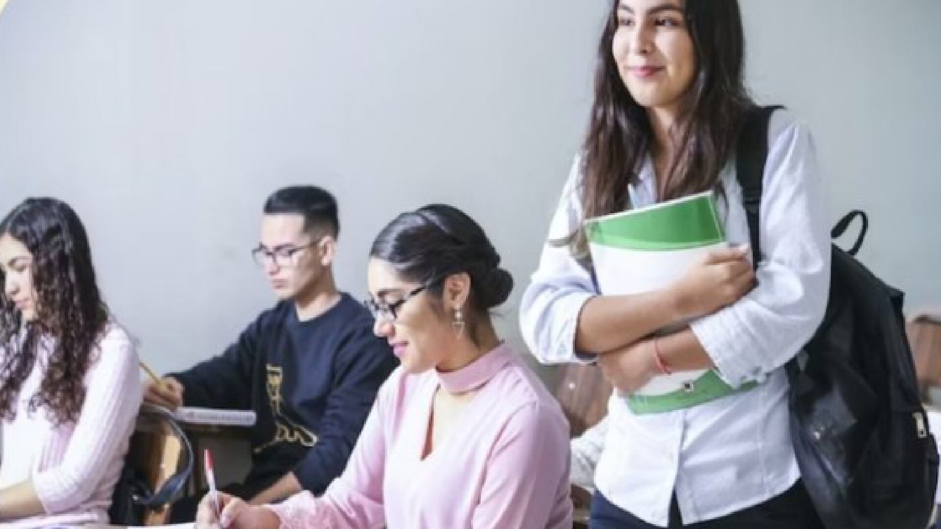 Santander Open Academy tiene un apoyo único de 9 mil pesos para universitarios (Santander)