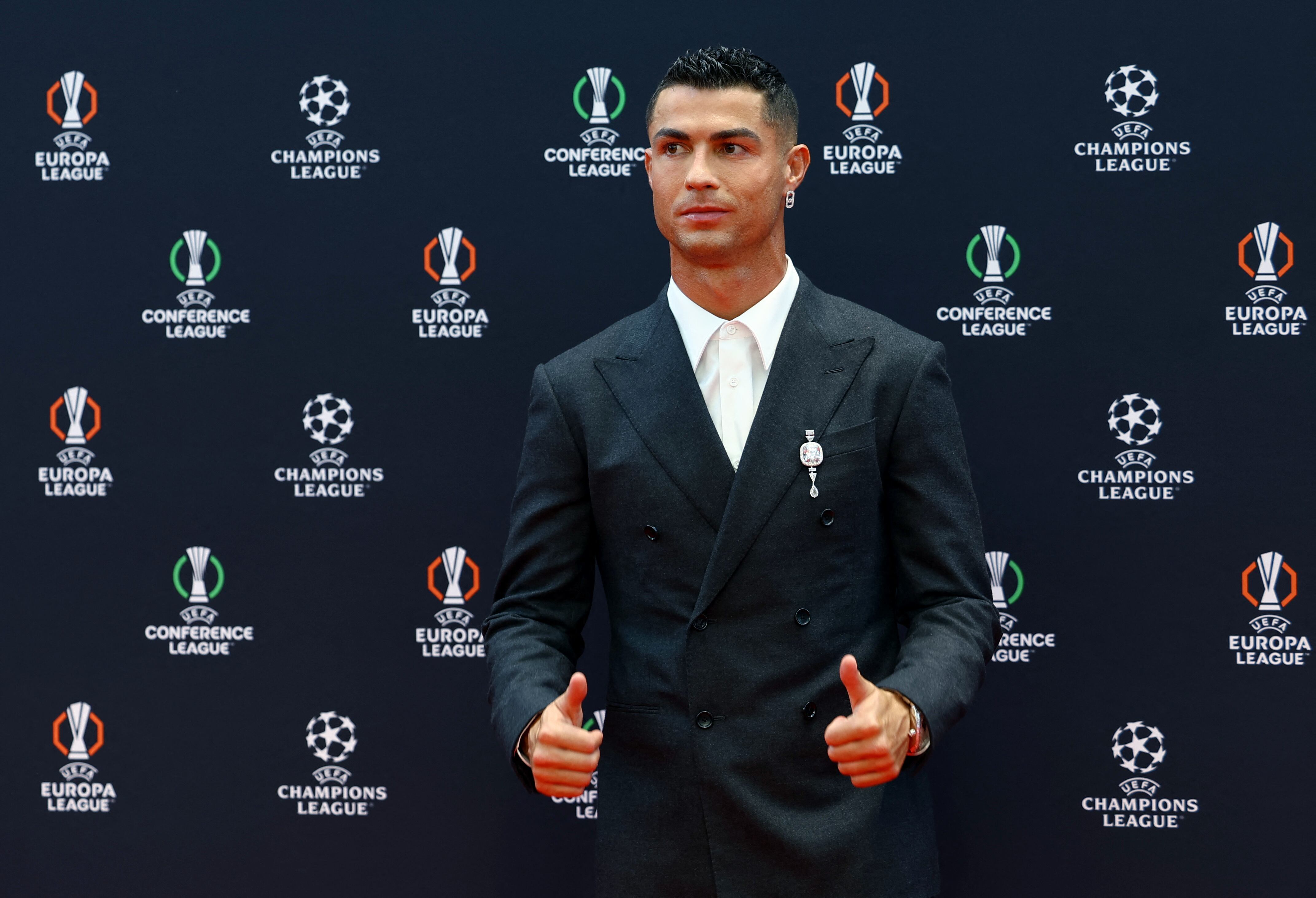 Cristiano Ronaldo, uno de los invitados de lujo en el sorteo de la Champions League 2024/25 (REUTERS/Manon Cruz)