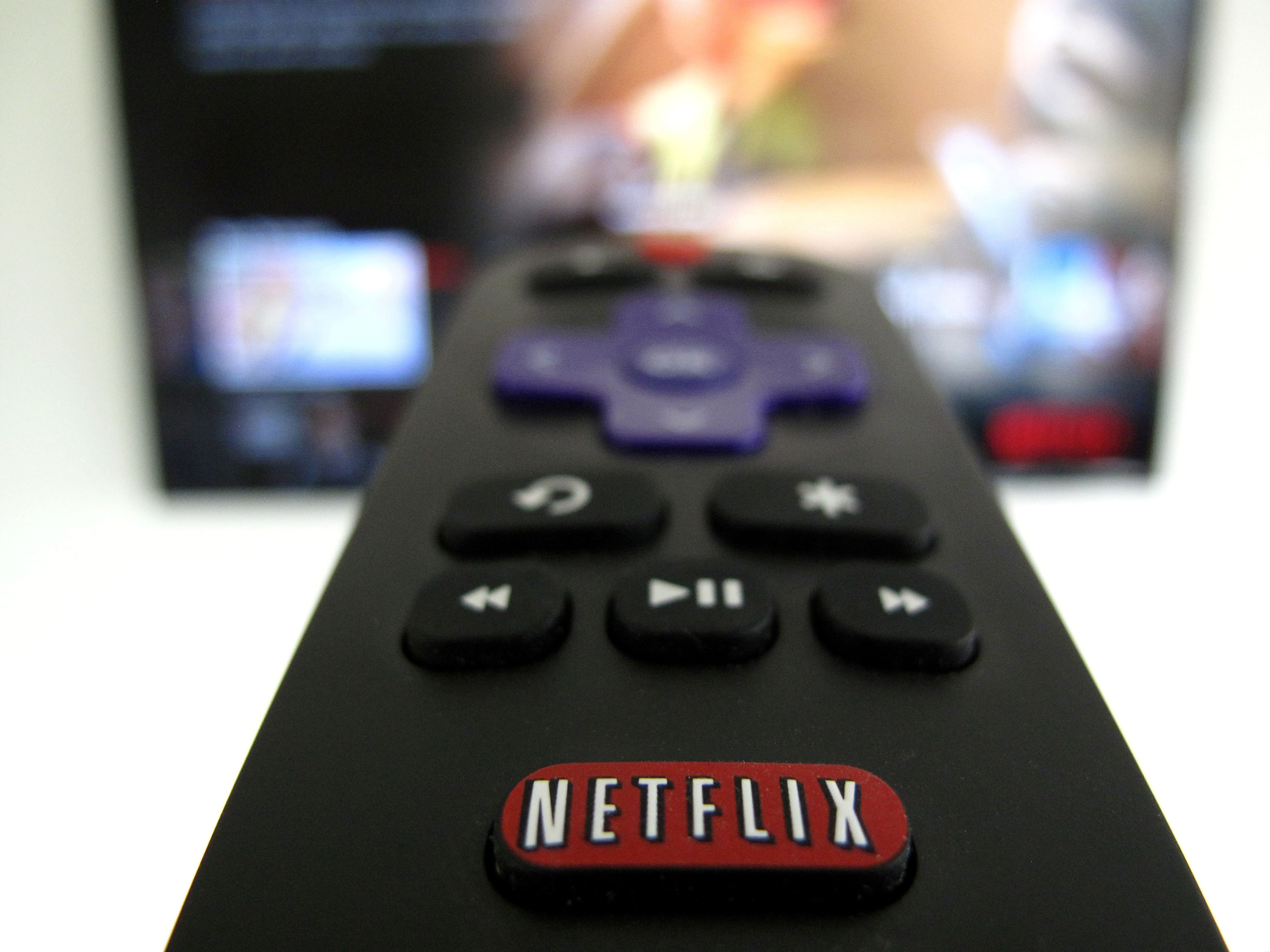 Por sus series y películas, Netflix se ha convertido en el rey del streaming. (REUTERS/Mike Blake)