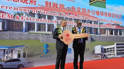 China construyó un nuevo palacio presidencial en Vanuatu y aumentan los temores por la “trampa de deuda” de Xi Jinping