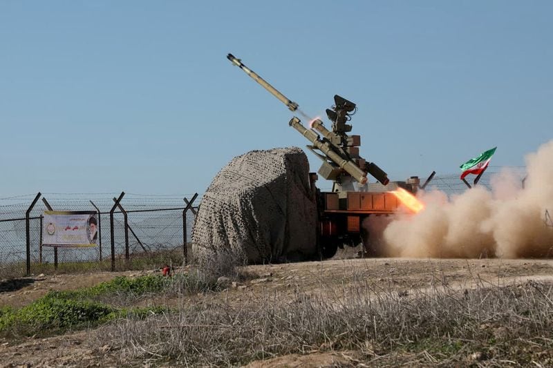 Irán envío a Rusia cientos de misiles balísticos de corto alcance y ha entrenado al personal militar ruso en el uso de estas armas (REUTERS)