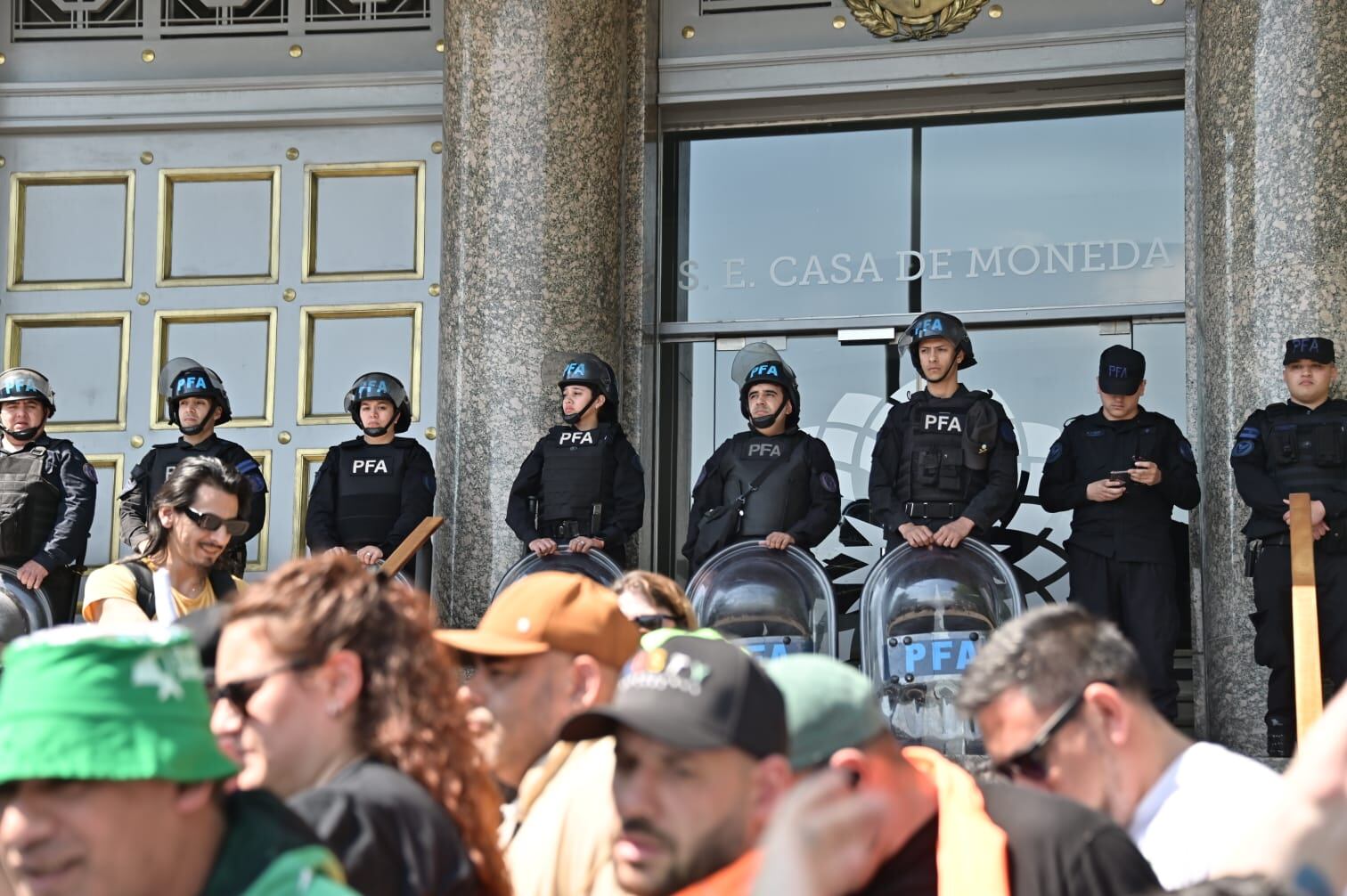 ATE se manifestó frente a la Casa de Moneda