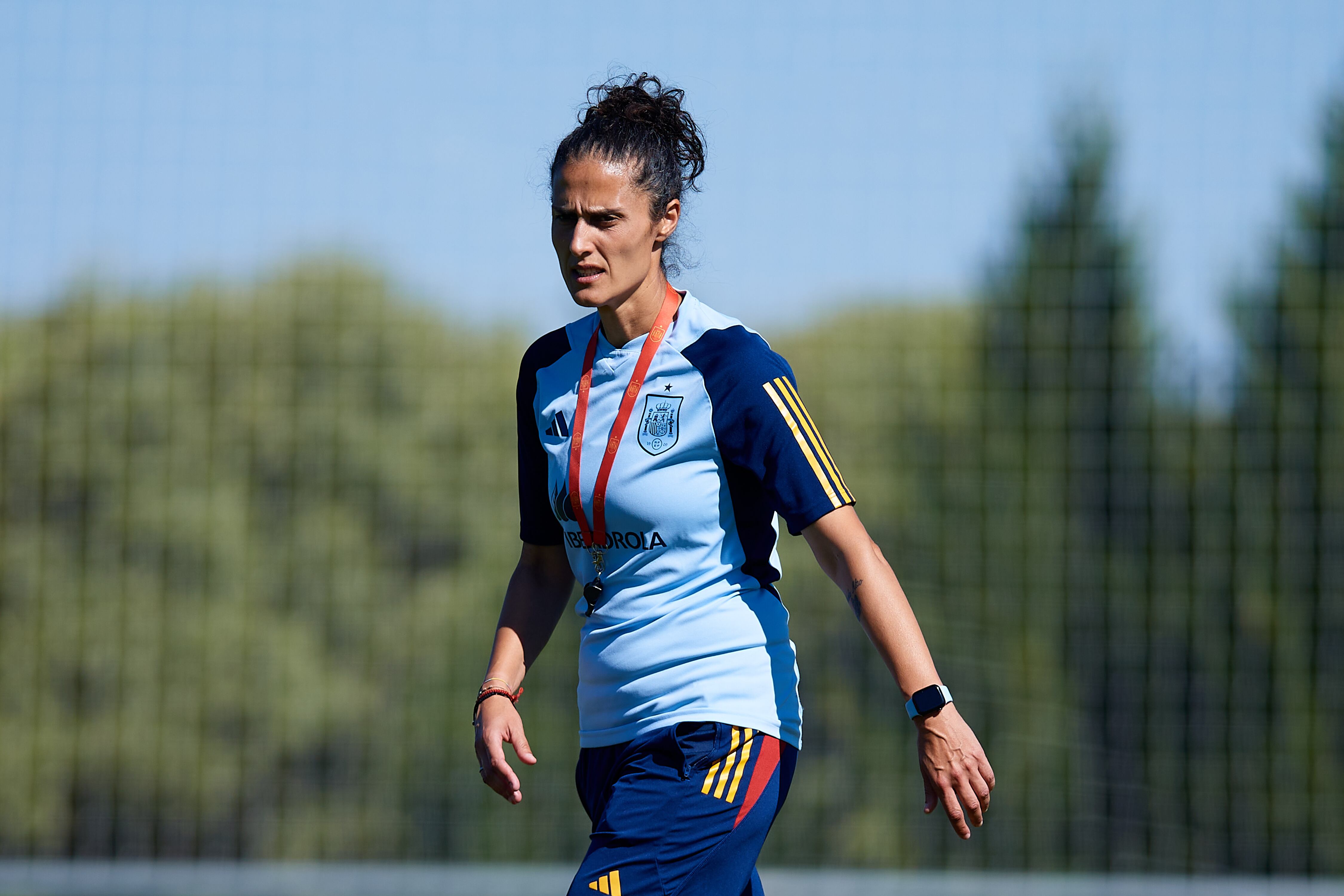 La entrenadora de la selección española, Montse Tomé, mostró su admiración por la selección Colombia femenina - crédito David Aliaga/RFEF/EFE
