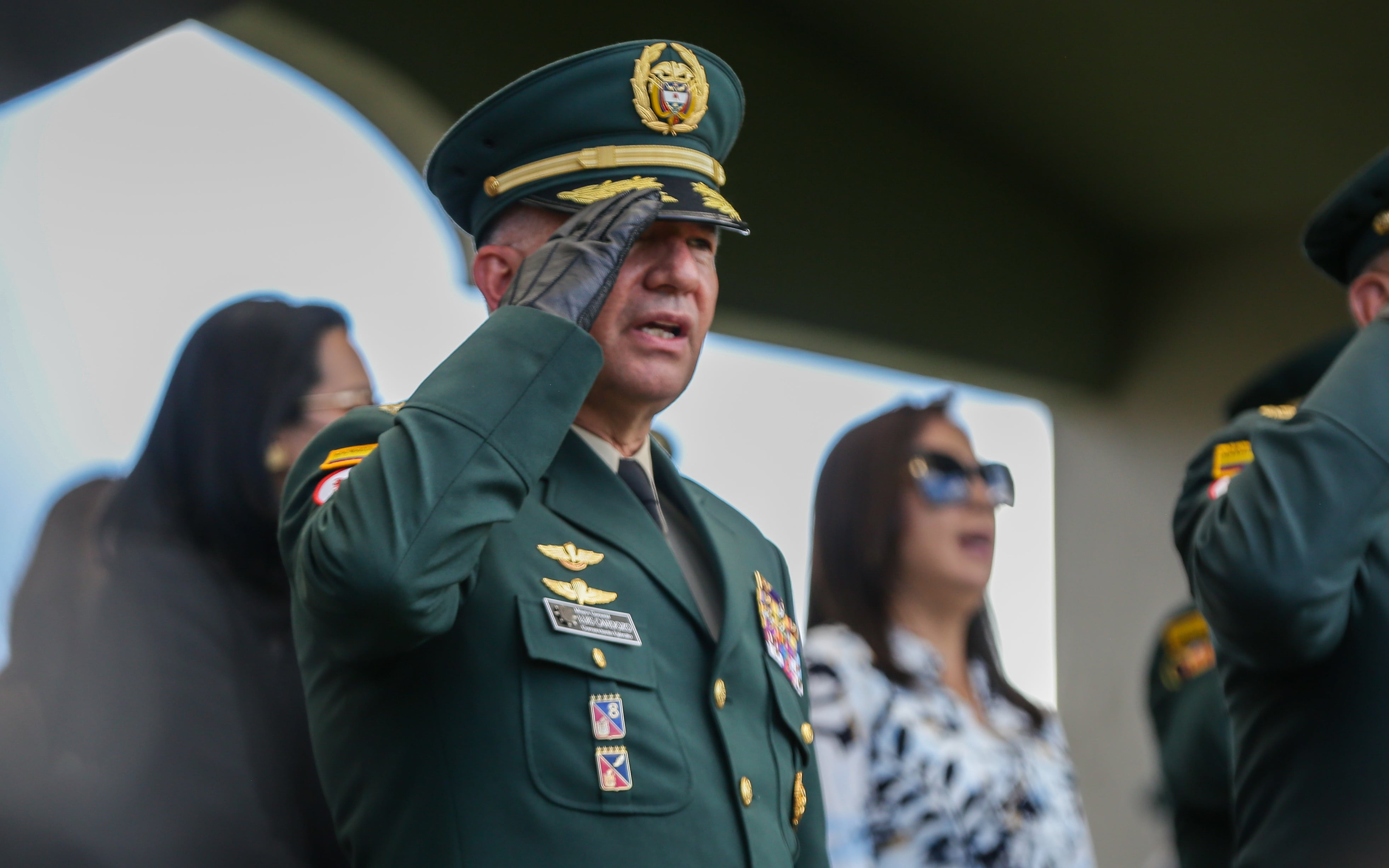 Bogotá. Mayo 31 de 2024.  En la Escuela Militar José María Córdova se realiza la ceremonia de reconocimiento de tropas y transmisión de mando del Comandante del Ejército Nacional el general Emilio Cardozo. (Colprensa - Catalina Olaya)