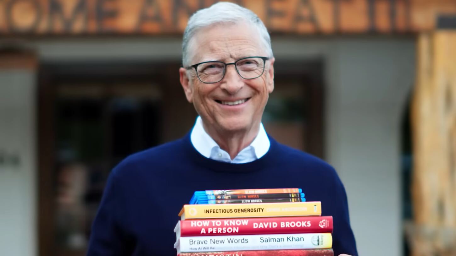 Bill Gates recomienda algunos libros para pasar la época de verano. (YouTube: Bill Gates)