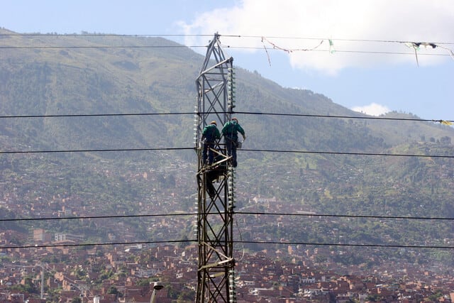 Las exportaciones de energía a Ecuador se han restringido, priorizando el uso de energía térmica para la demanda interna - crédito Colprensa