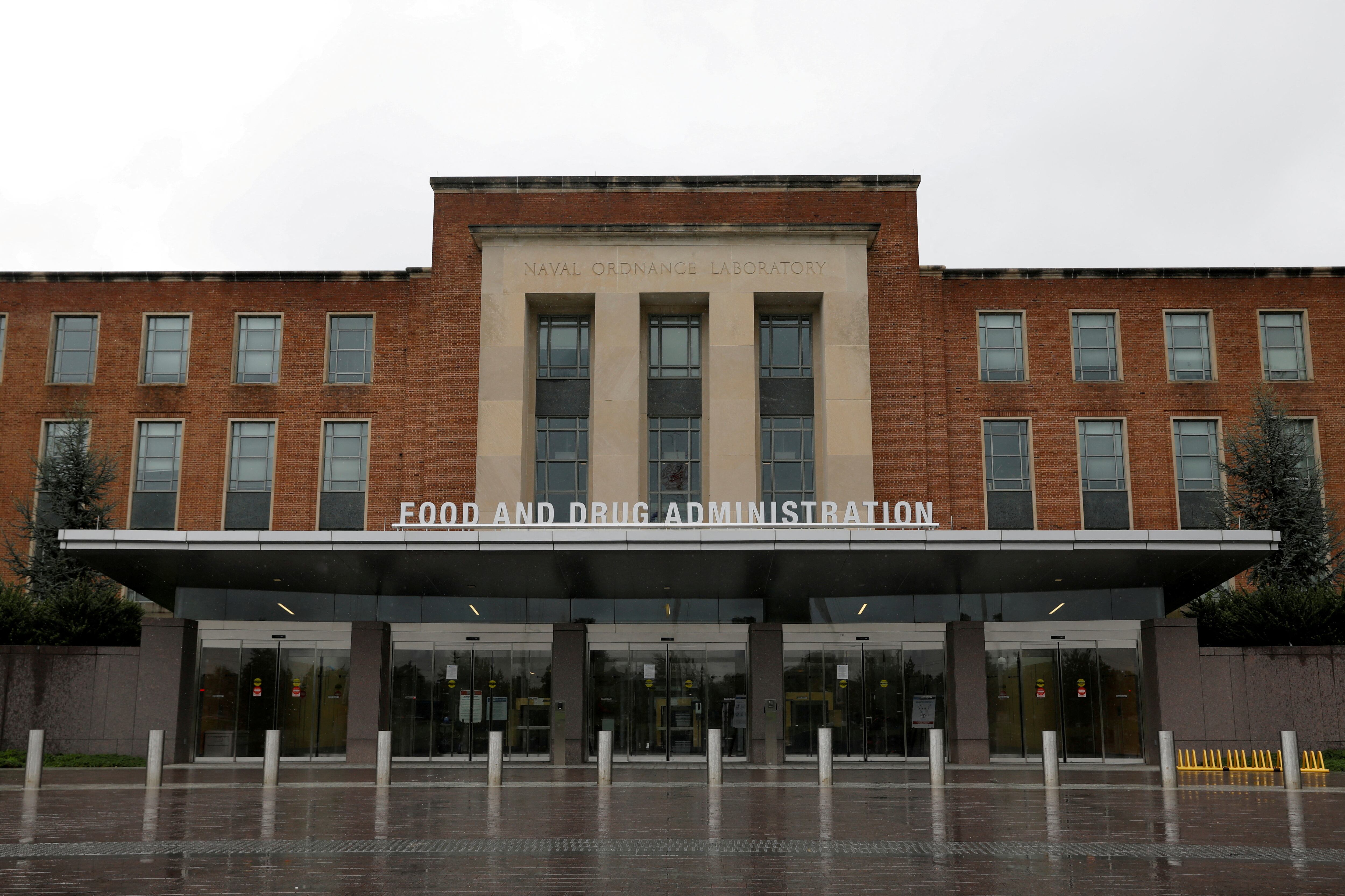 Defensores de la salud pública critican la decisión de la FDA sobre vaporizadores mentolados. (REUTERS/Andrew Kelly/File Photo)