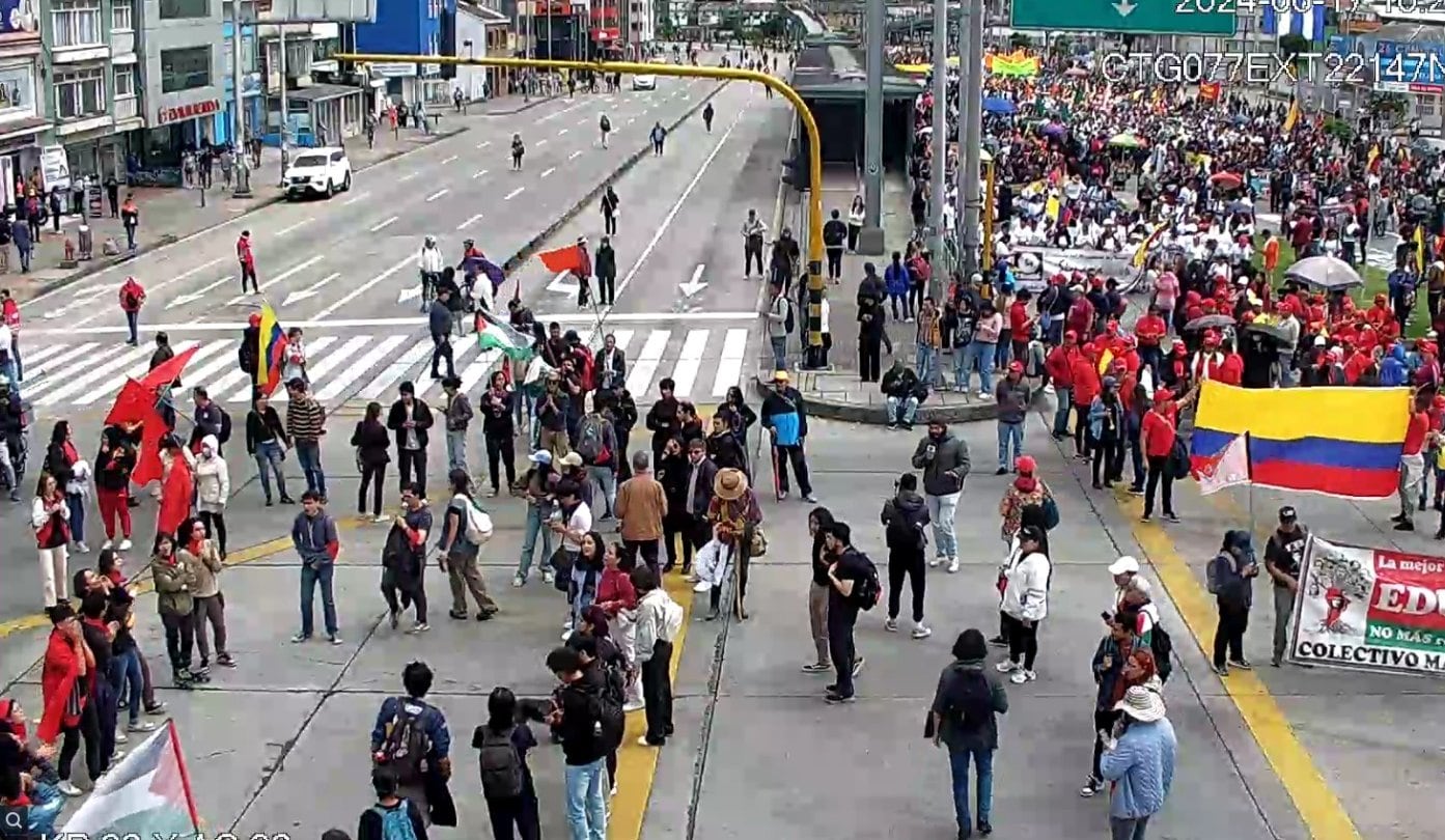 Así avanza la manifestación de Fecode por la avenida El Dorado - crédito Bogotá Tránsito