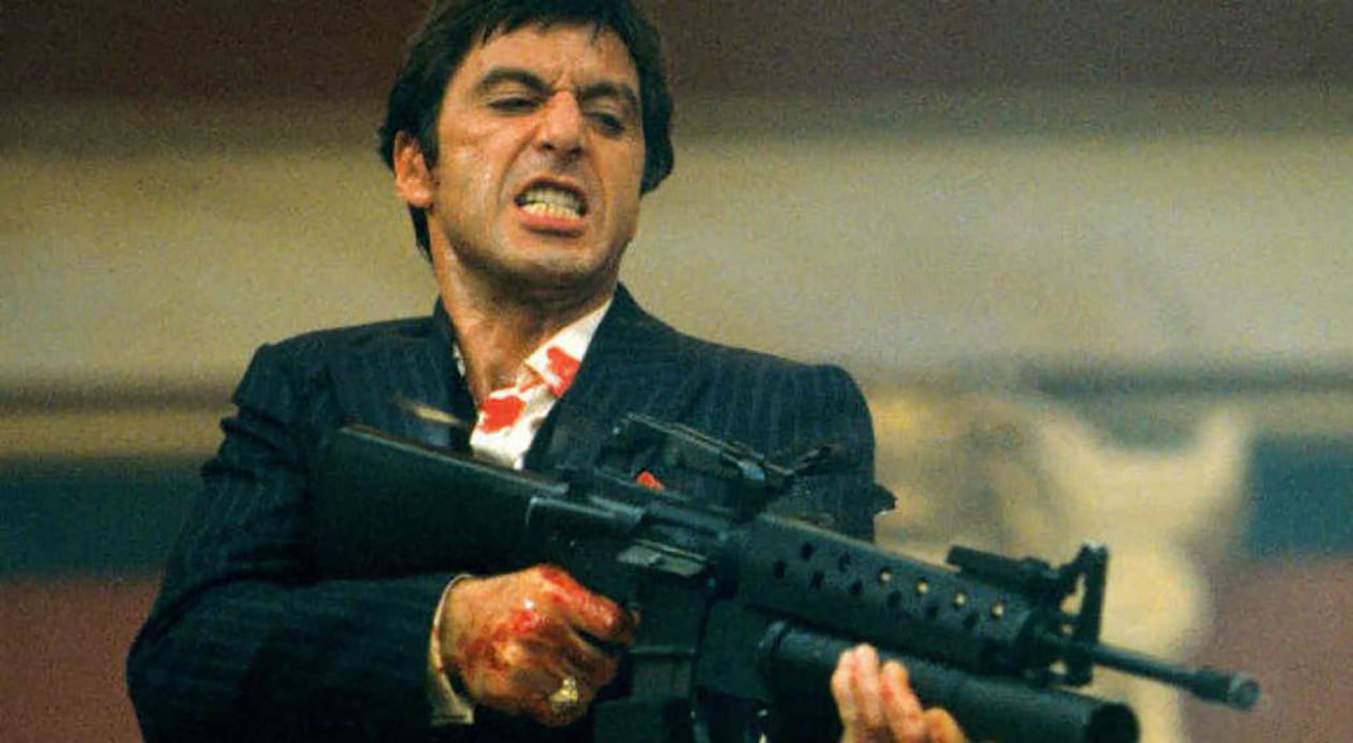 Otro personaje inolvidable de Al Pacino: Tony Montana, en "Scarface", película de Brian de Palma.