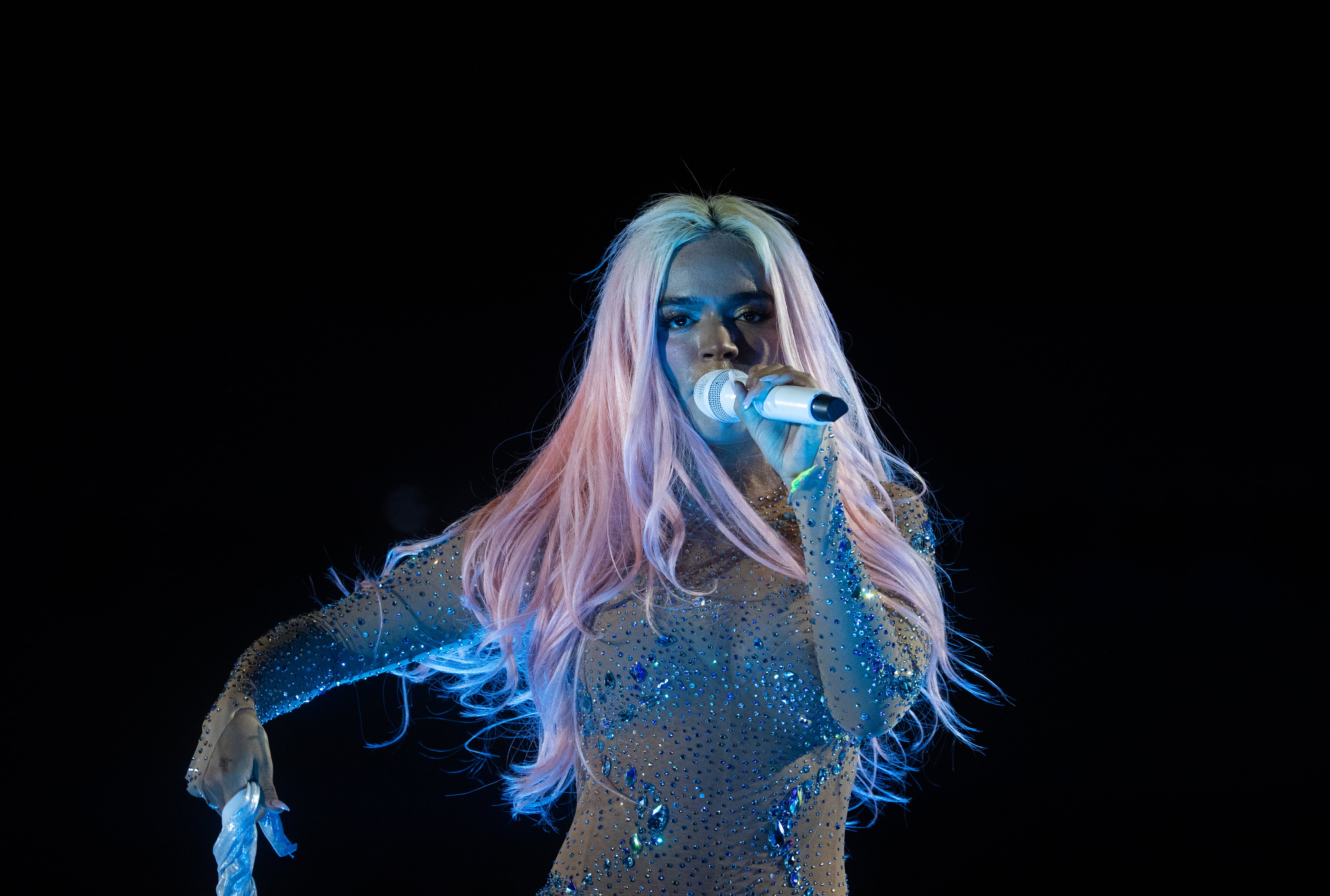 Karol G durante uno de los conciertos de su gira 'Mañana será bonito', con la cual pasó por varios países, incluida Caracas, Venezuela. EFE/Orlando Barría
