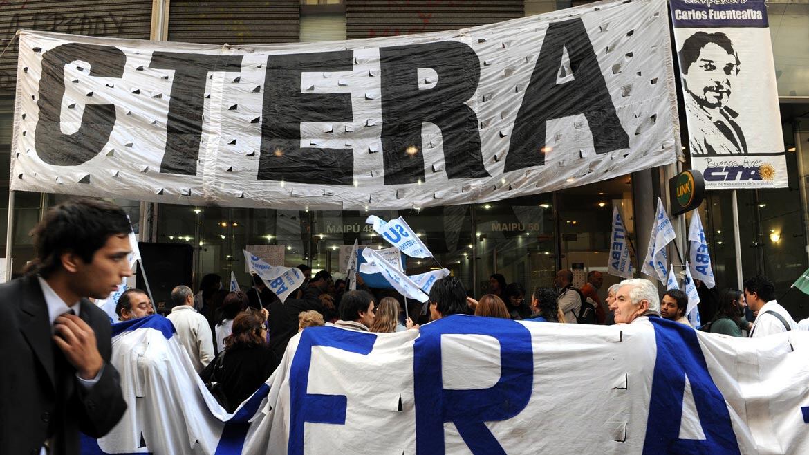 CTERA obtuvo una medida cautelar que frena el impuesto a las ganancias (Foto: Télam)