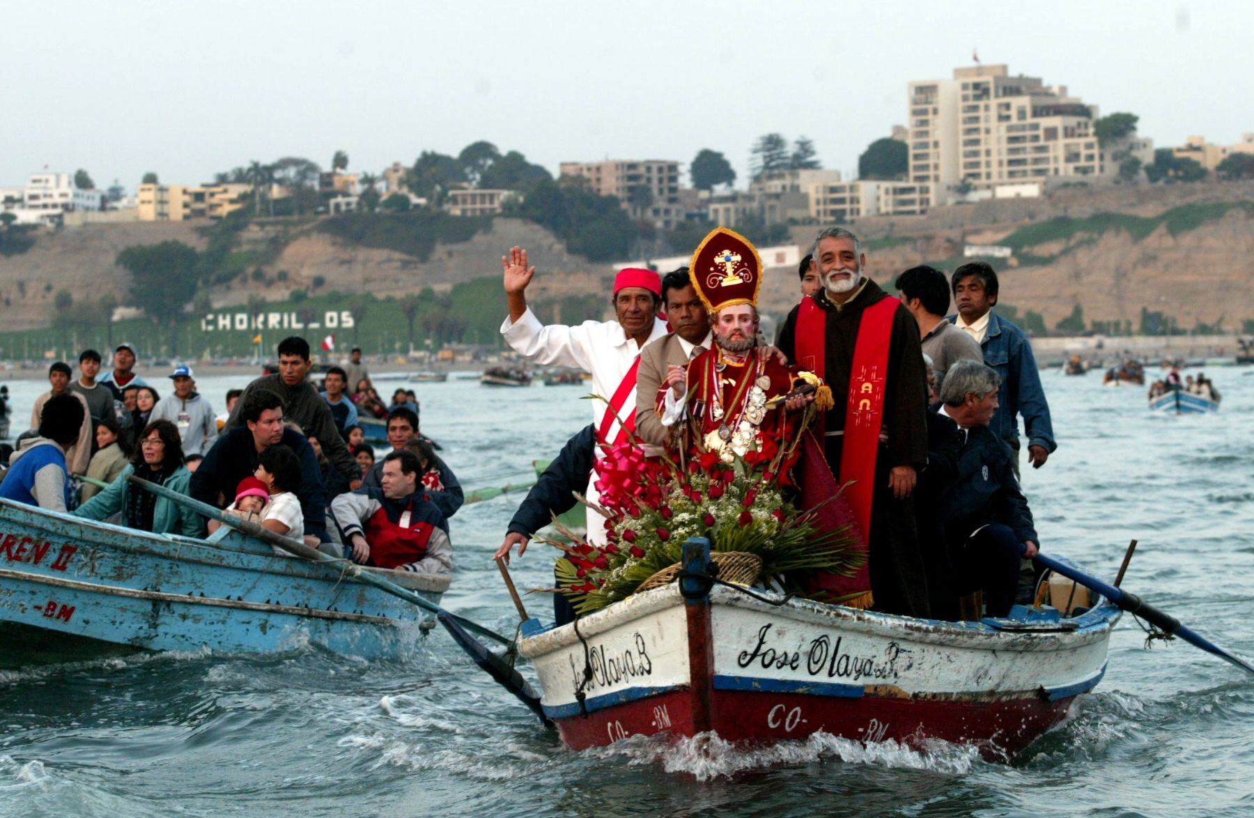 El feriado conmemora la festividad de San Pedro y San Pablo, patronos de los pescadores.