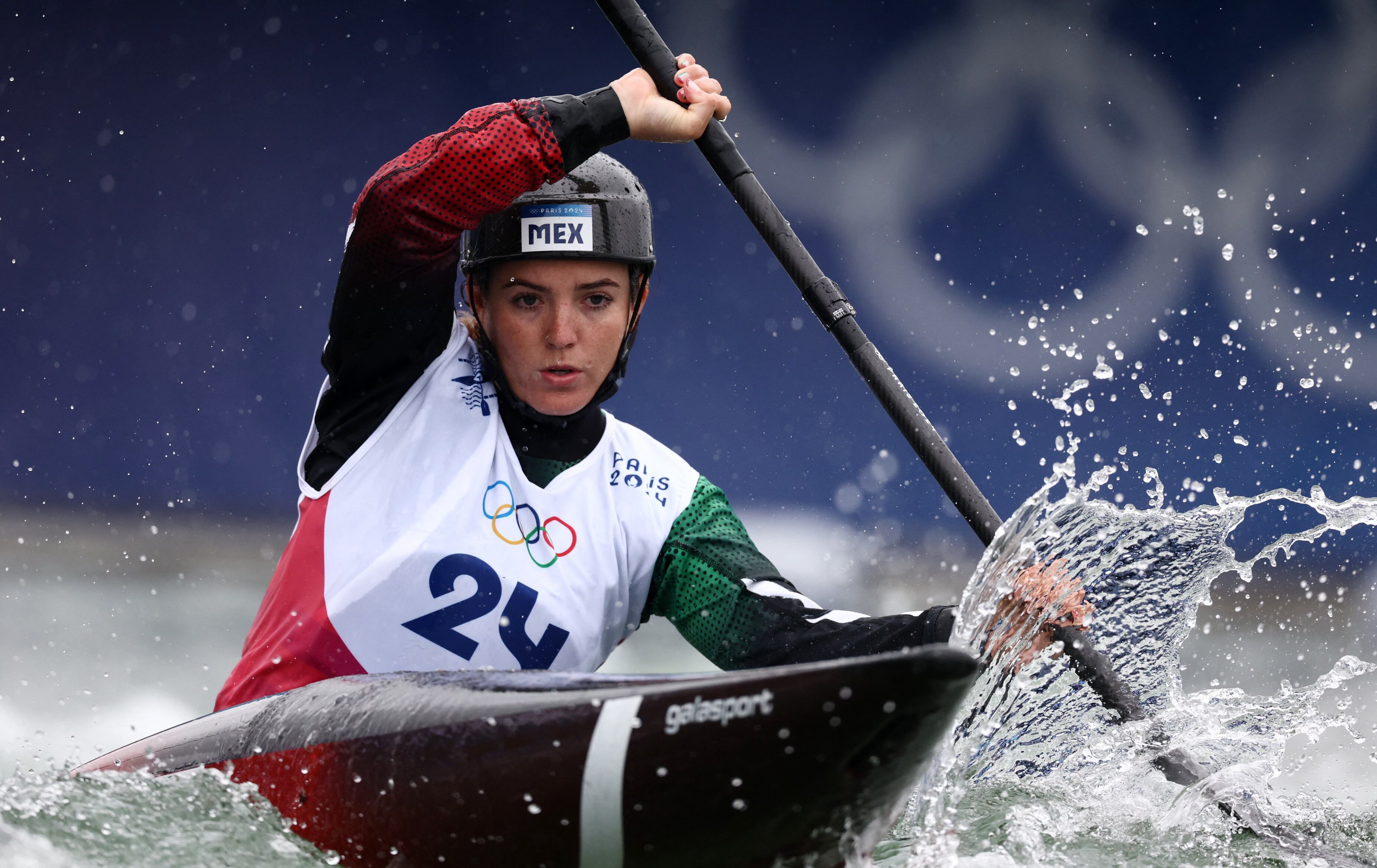 Paris 2024 Olympics - Slalom Canoe - Women's Kayak Single Heats 1st Run - Vaires-sur-Marne Nautical Stadium - Whitewater, Vaires-sur-Marne, France - July 27, 2024. Sofia Reinoso of Mexico in action. REUTERS/Yara Nardi