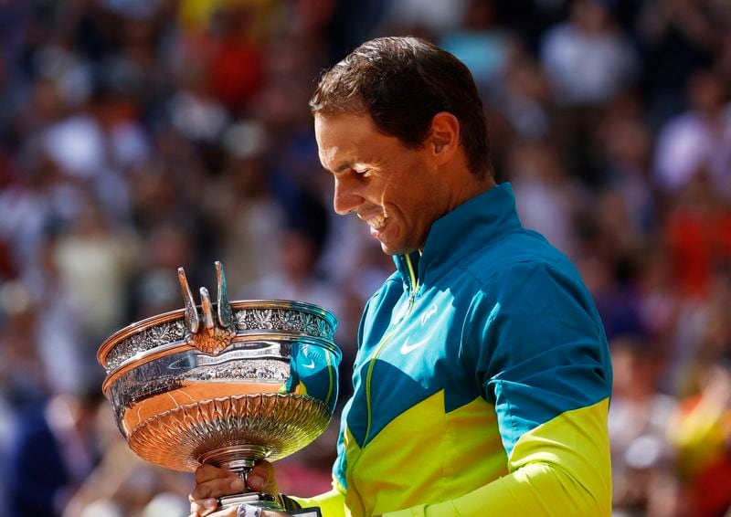 Rafa con su último Roland Garros, en 2022. (Reuters/Yves Herman)