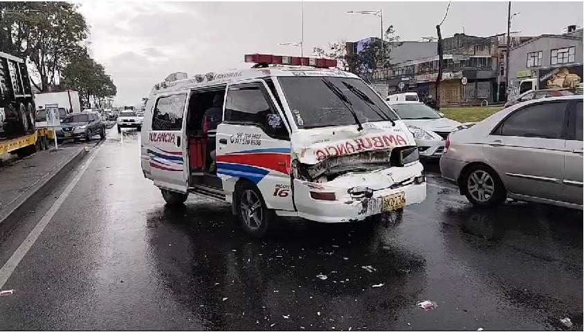 Accidente en la localidad de Engativá - crédito @BogotaTransito/X