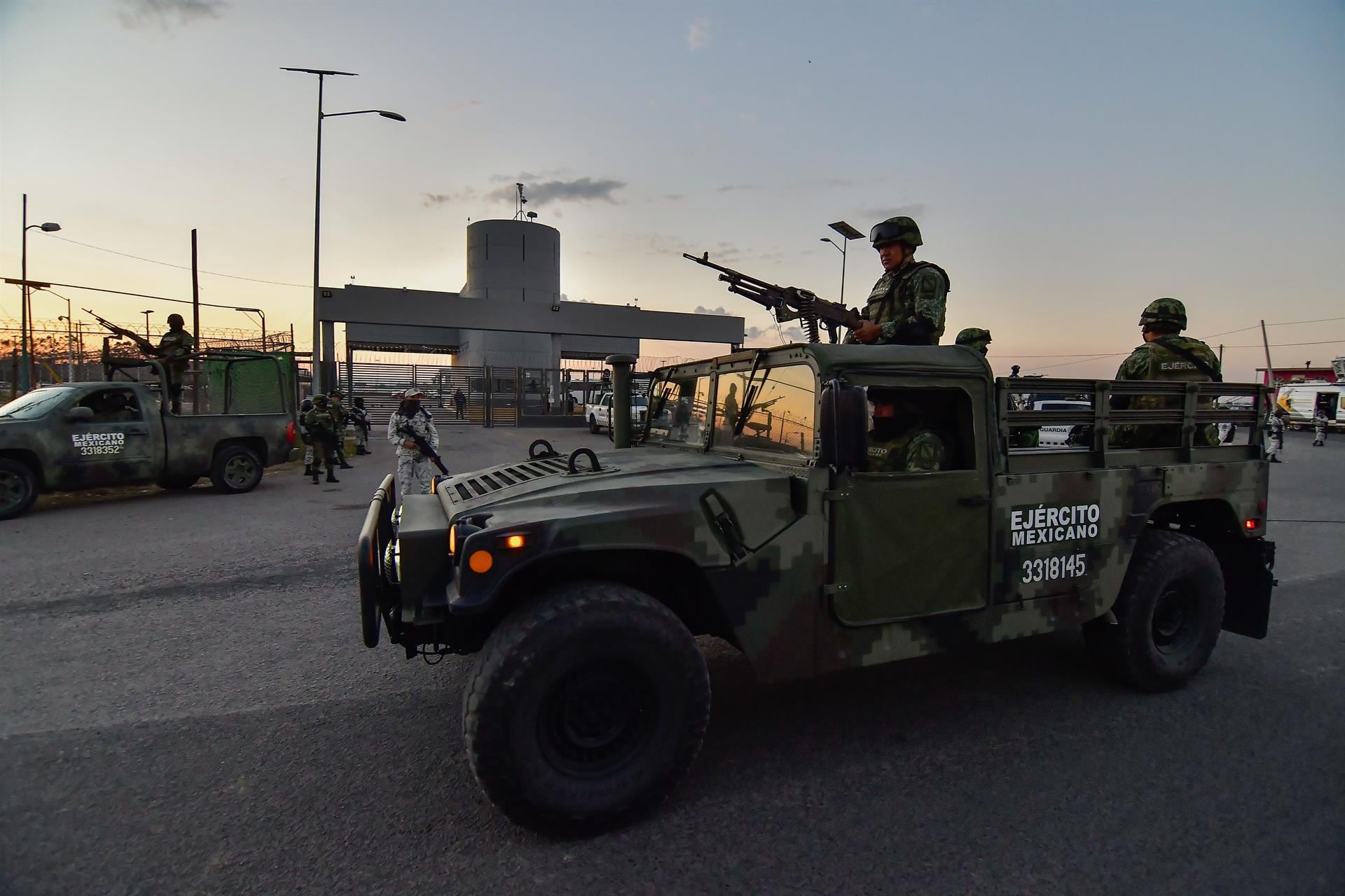 México envía a 600 militares para atajar la violencia en Sinaloa