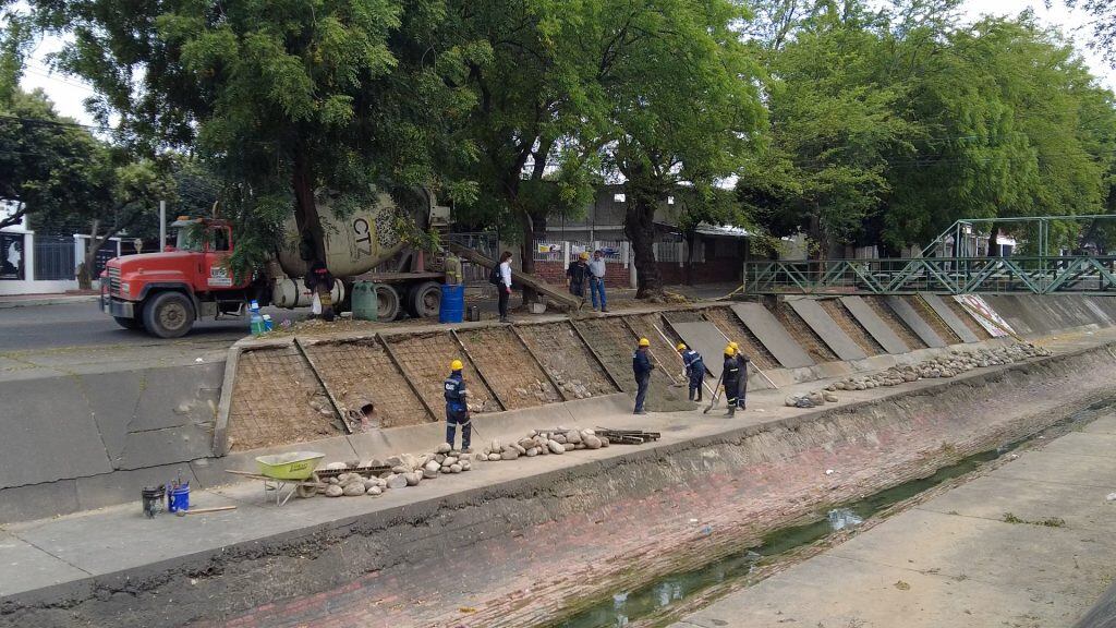 Así se ve el Canal Bogotá, que atraviesa la ciudad de Cúcuta, donde fueron asesinados los dos habitantes de calle - crédito Alcaldía de Cúcuta