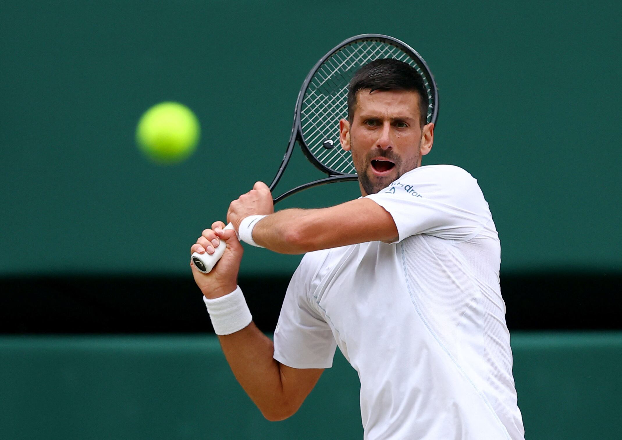 Novak Djokovic durante la semifinal de Wimbledon frente al italiano Lorenzo Musetti  (REUTERS/Matthew Childs)