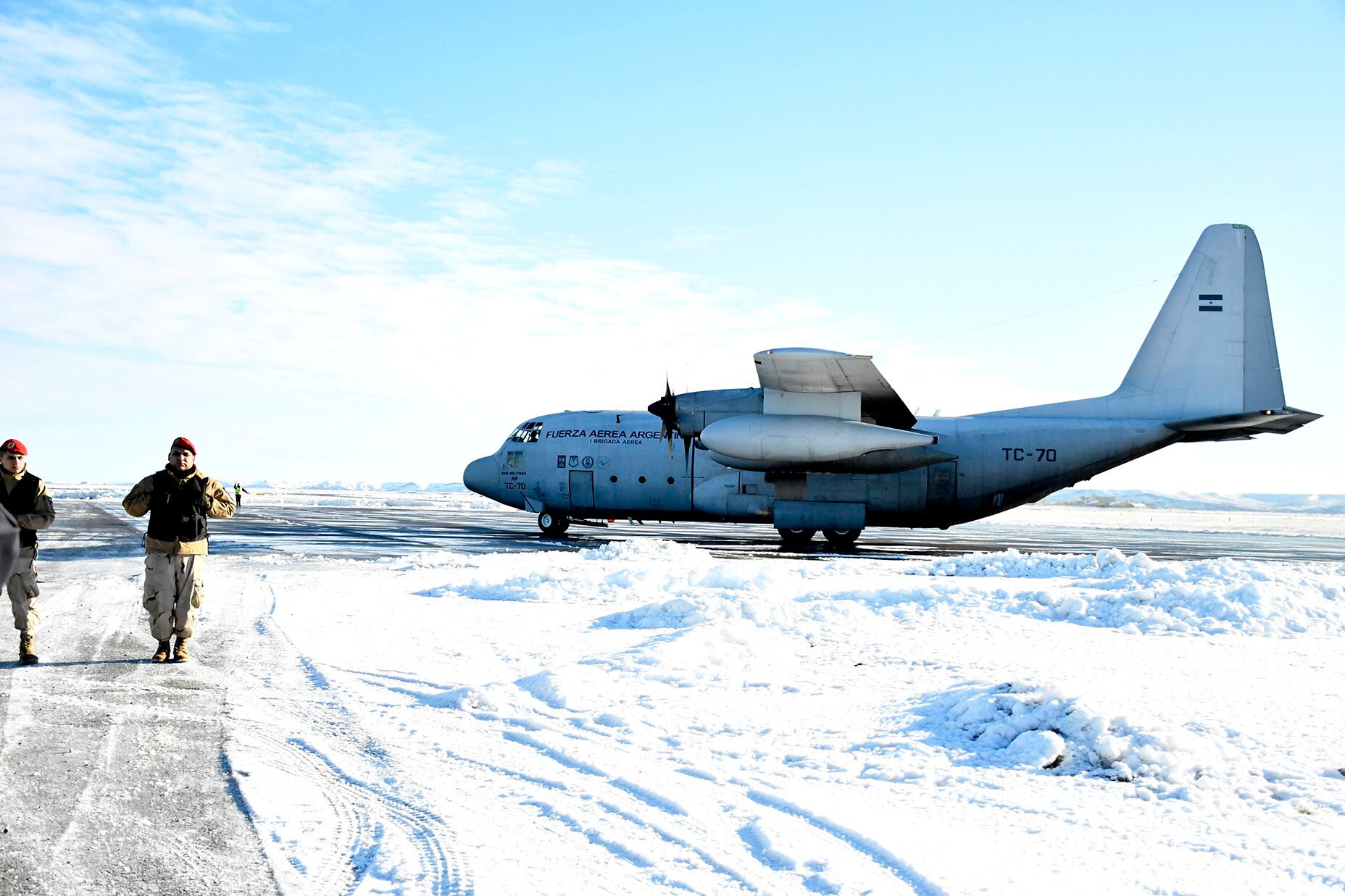 avión Hércules - Ejército Argentino - temporal de nieve Santa Cruz