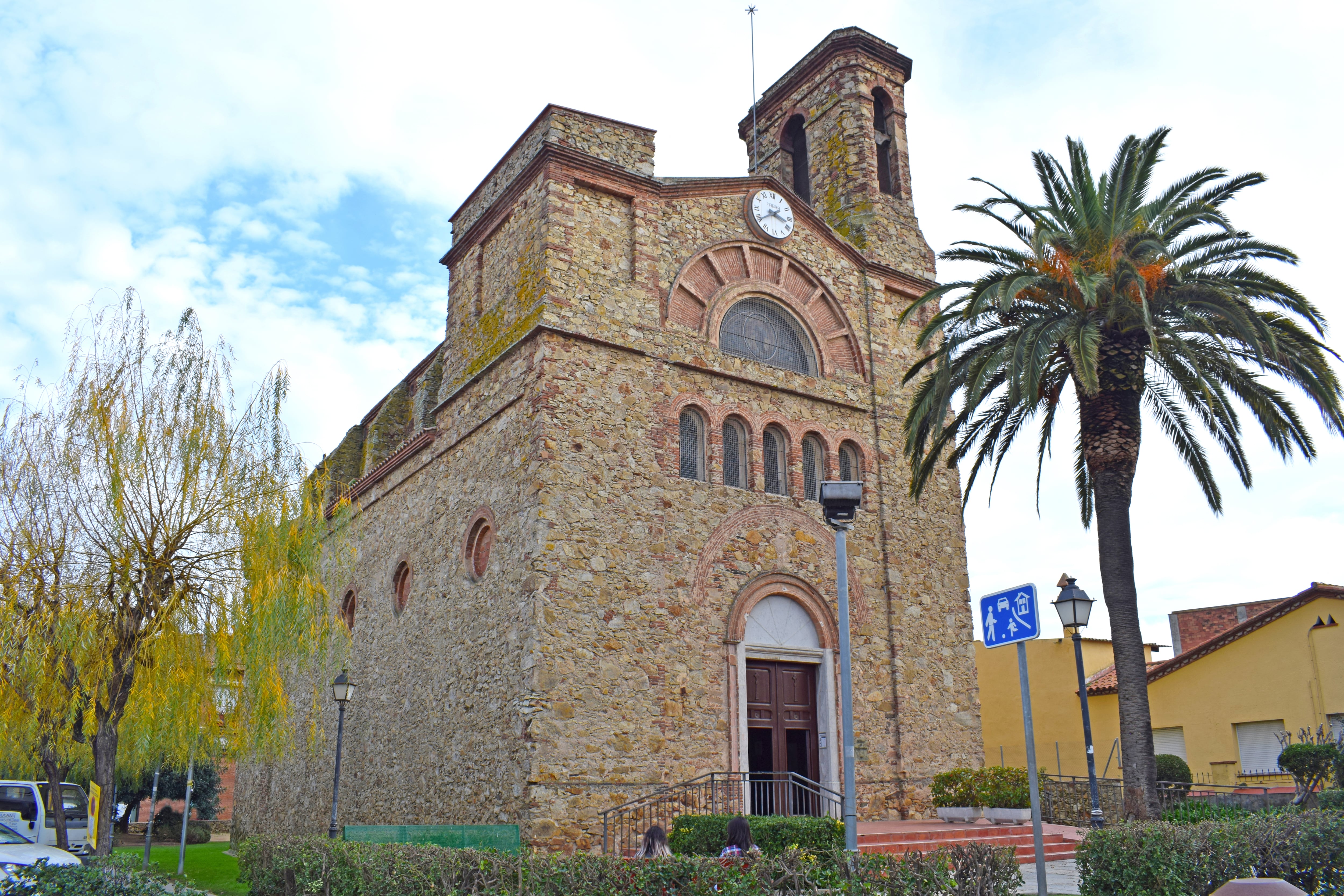 Iglesia de Santa María, en Palafolls. (Shutterstock España)