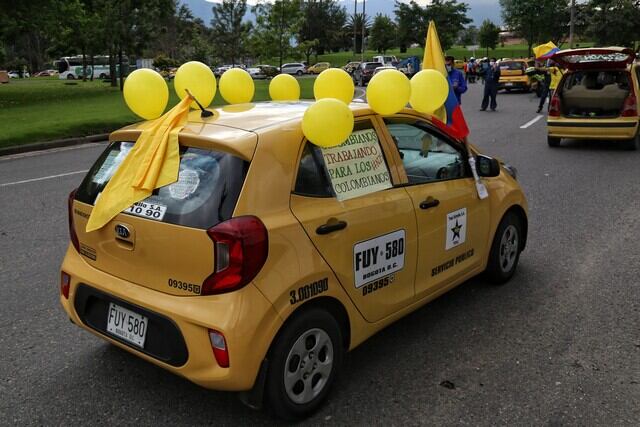 Un gremio de taxistas convoca protestas en varias ciudades de Colombia el 29 de mayo - crédito Colprensa