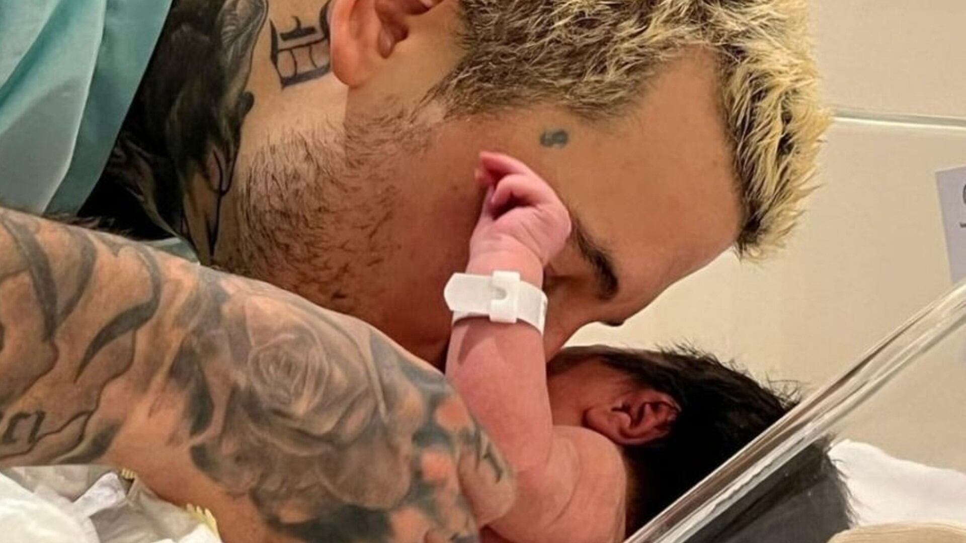 La tierna foto que mostró Alex Caniggia junto a Venezia (Instagram)