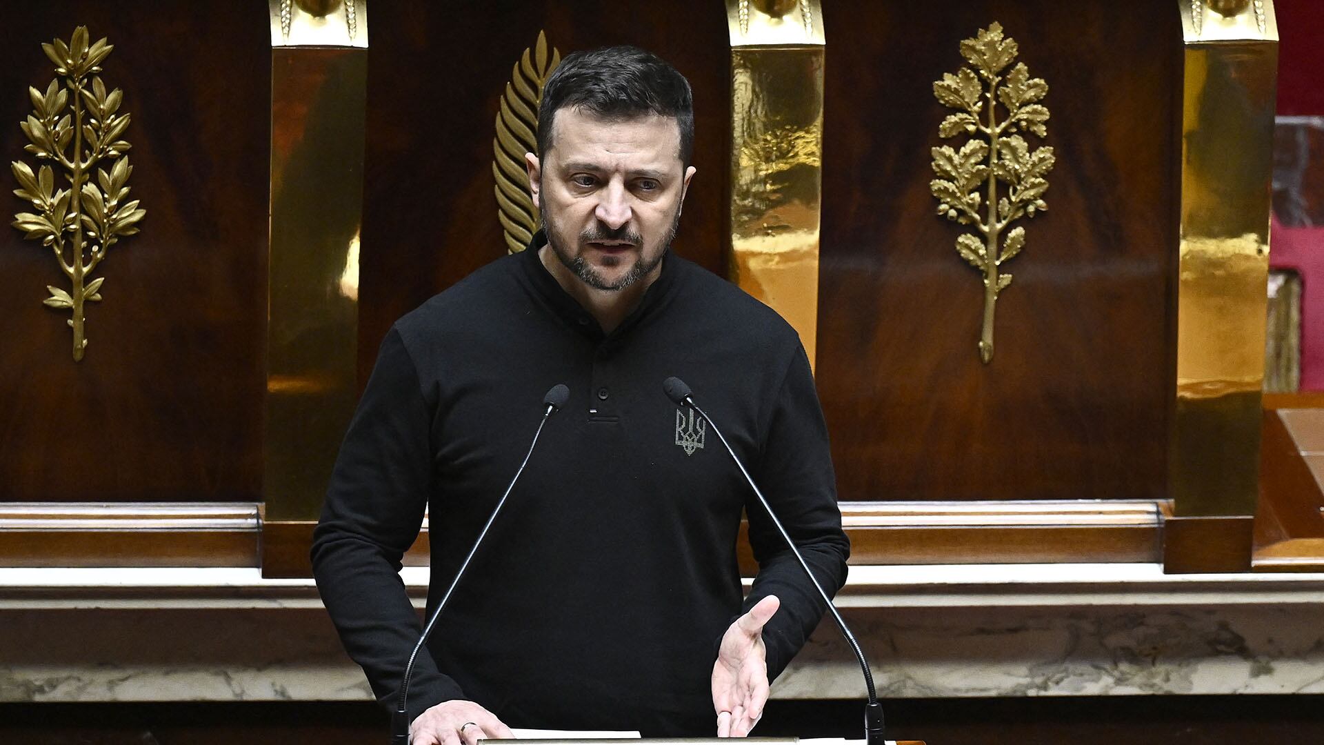 Zelensky habló ante los diputados franceses portada