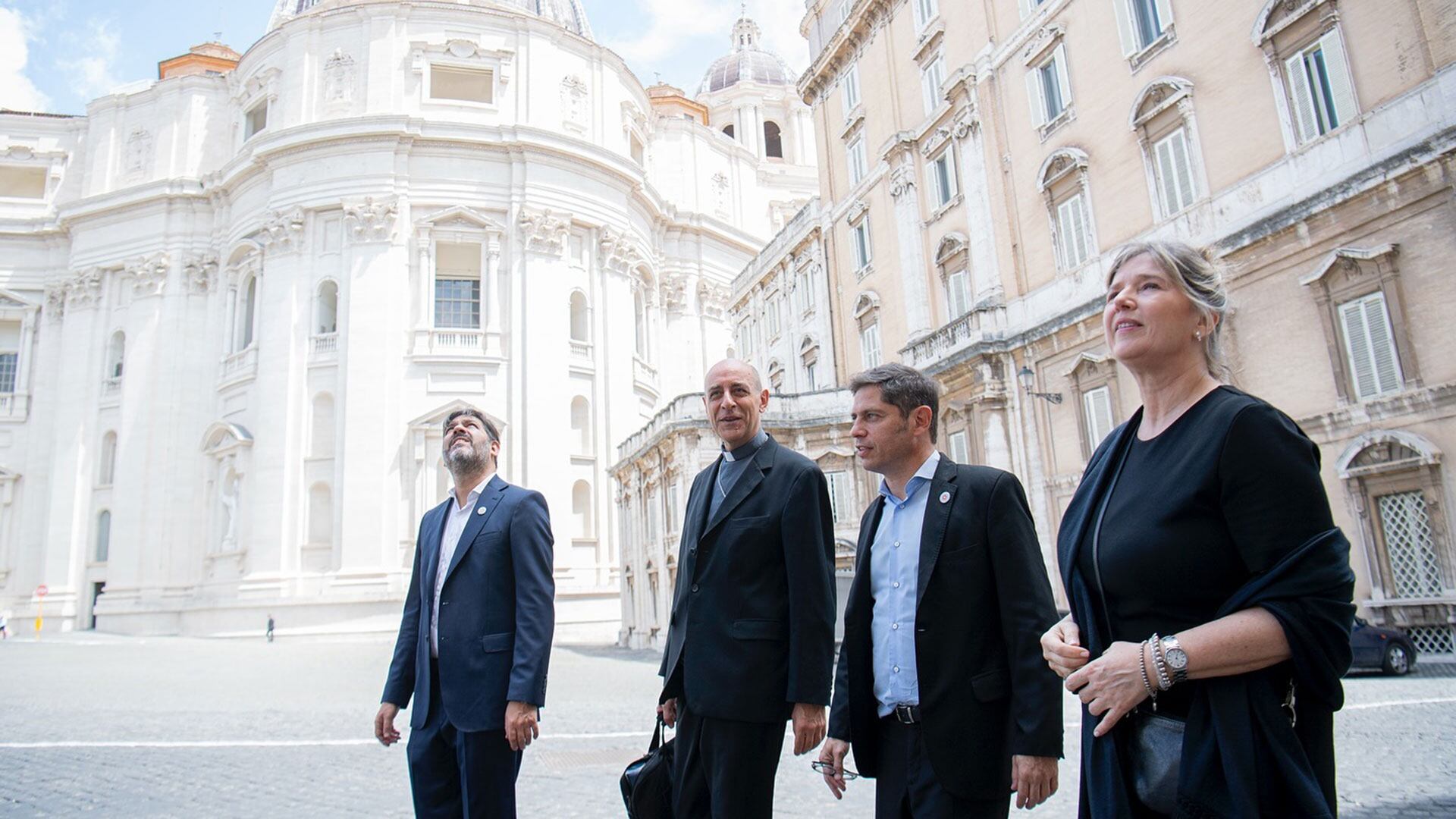 Axel Kicillof en el Vaticano