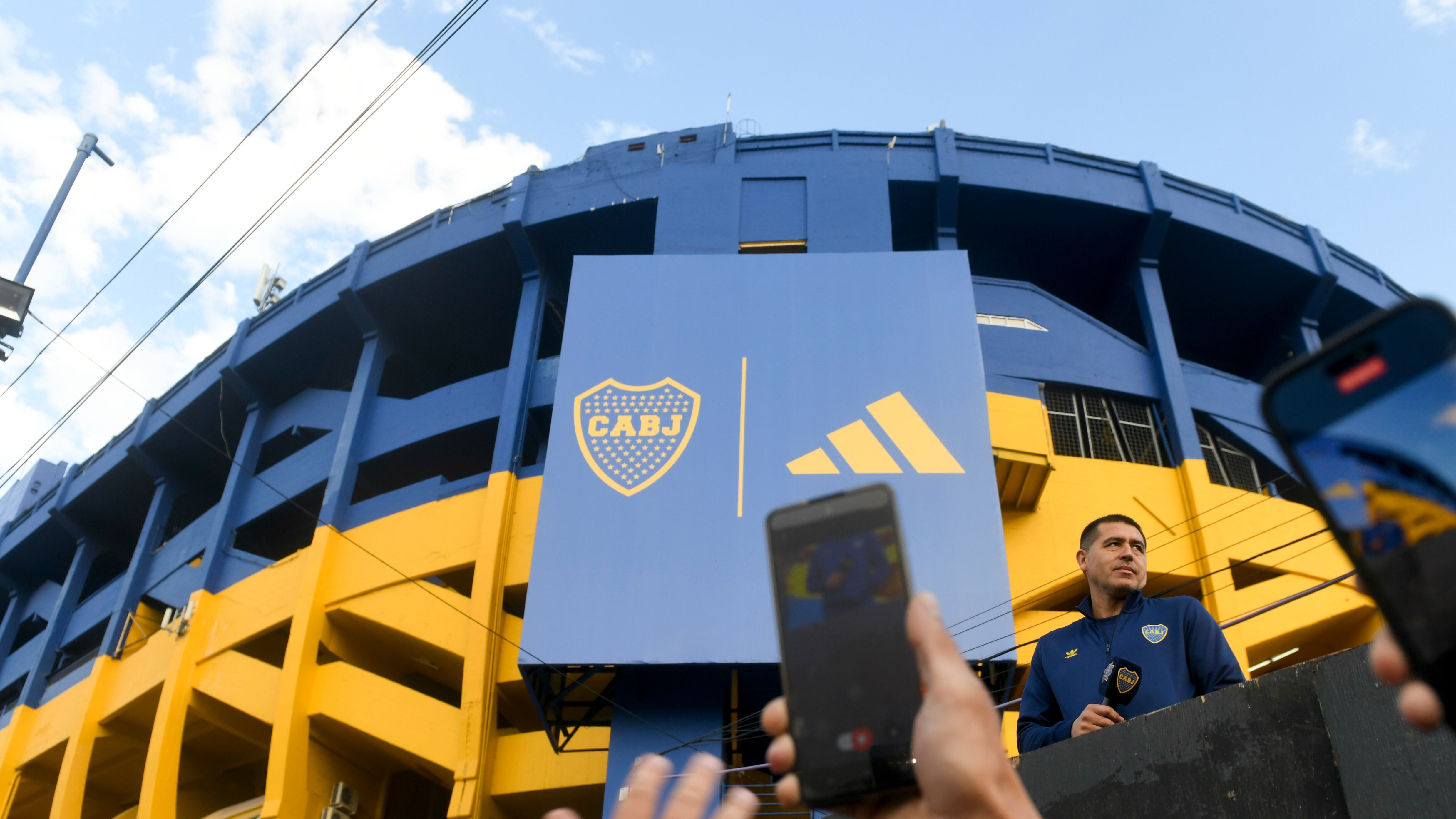 El plan de Riquelme para llevar a cabo varias obras en su primer mandato como presidente (AP Foto/Gustavo Garello)