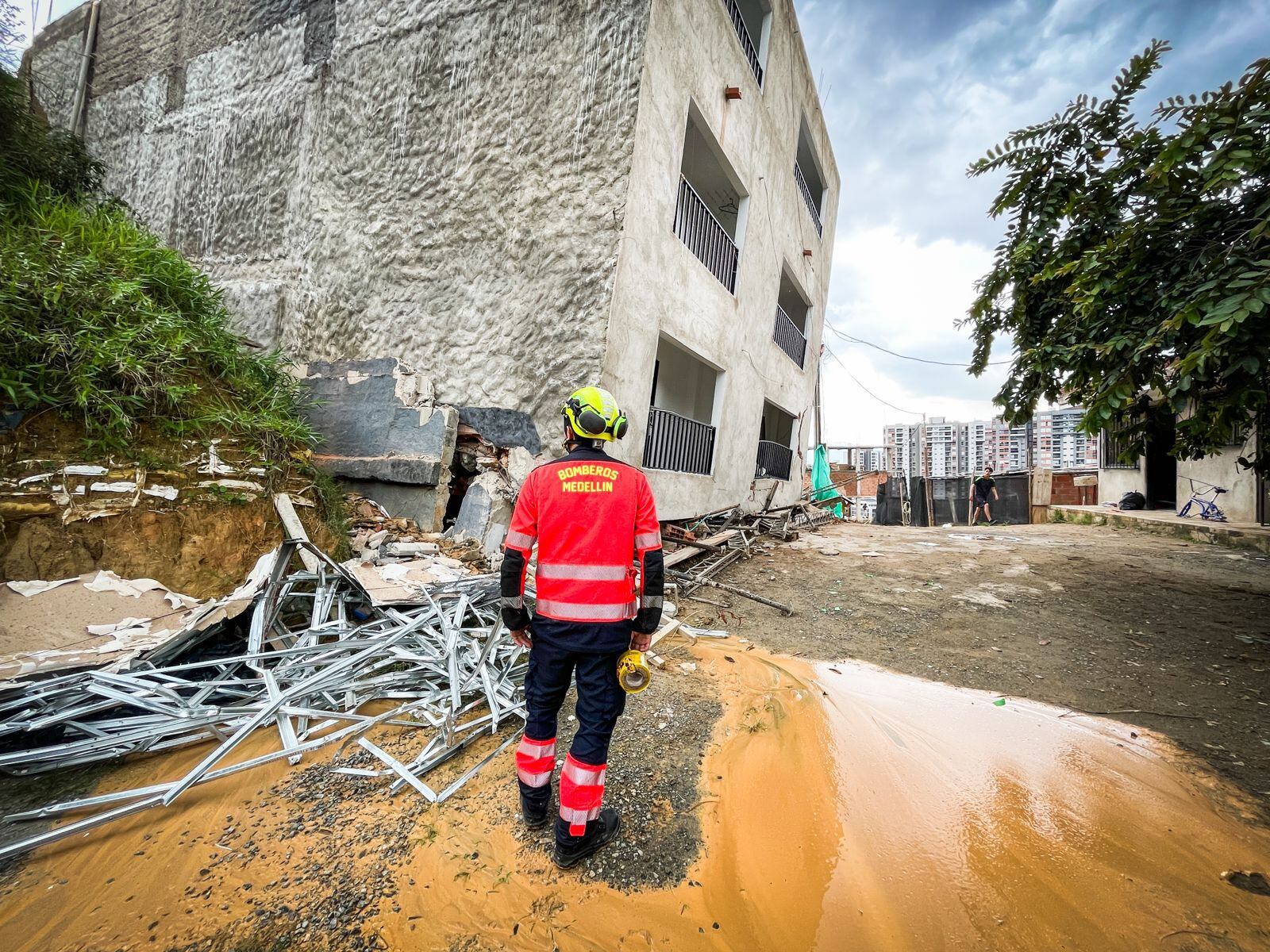 Vivienda colapsada en Medellín