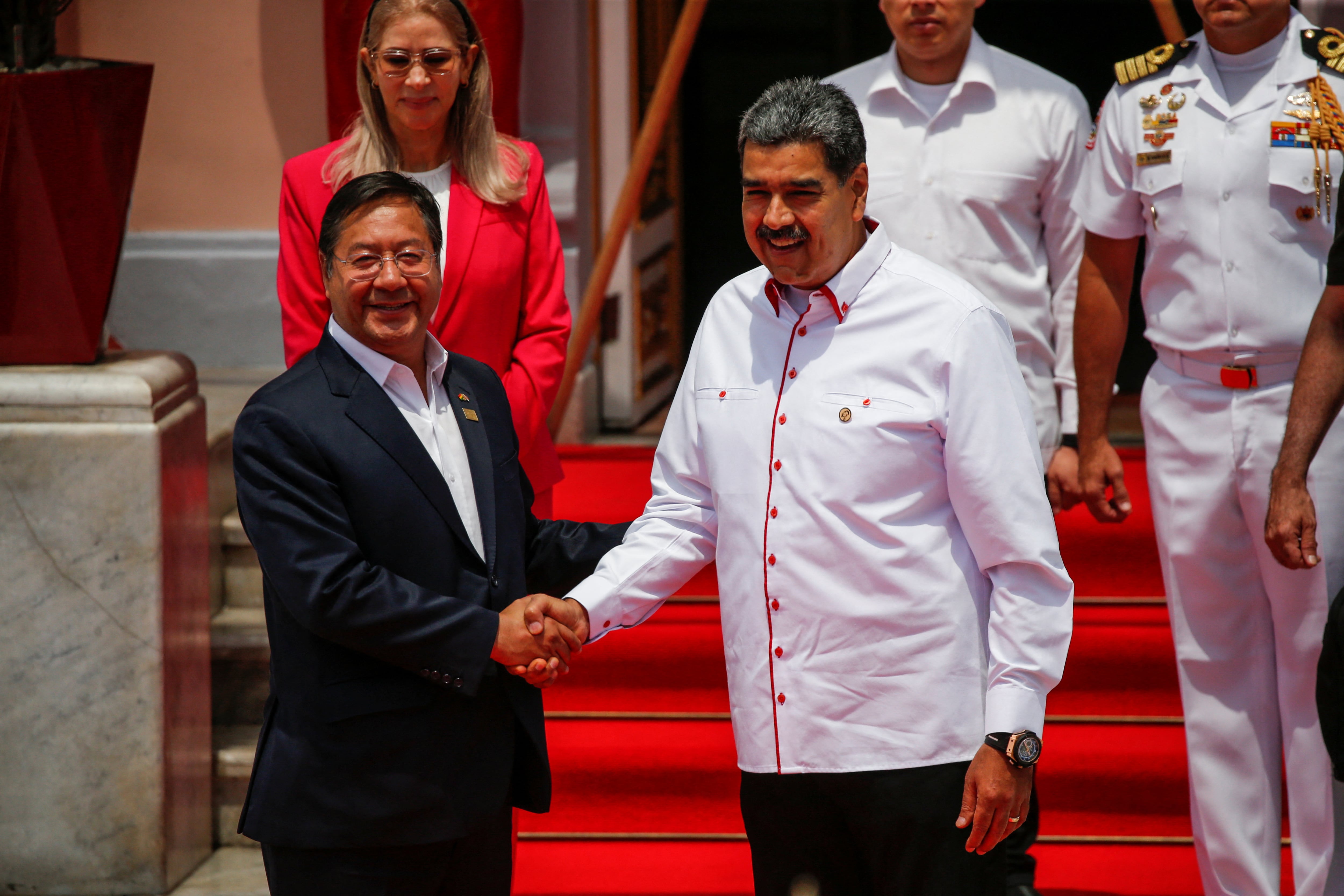 Maduro junto al boliviano Luis Arce (REUTERS/Leonardo Fernandez Viloria)