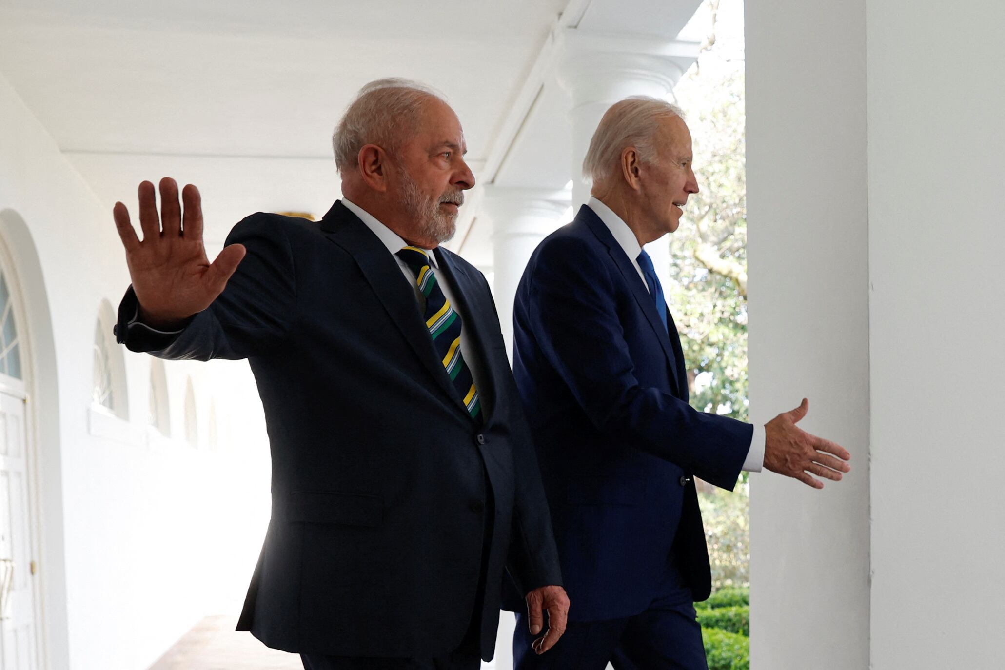 Joseph Biden y Lula da Silva camina por el Jardín de las Rosas de la Casa Blanca (Washington, Estados Unidos)