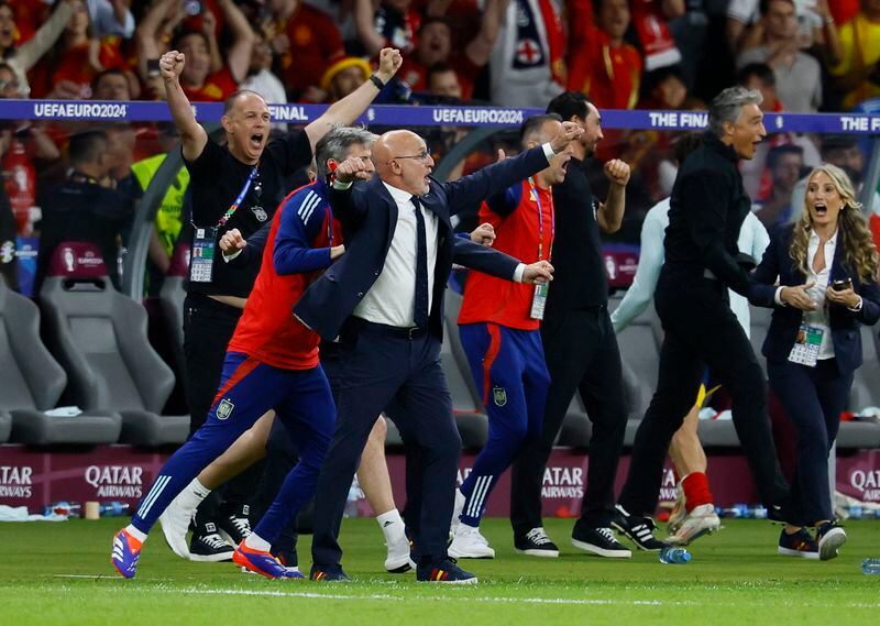 Luis de la Fuente celebra el pitido final: España, campeona de la Eurocopa. (Reuters/Wolfgang Rattay)