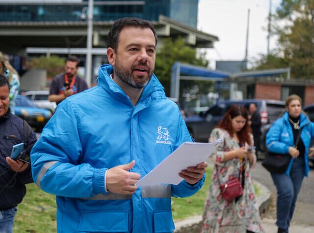 Bogotá ha cumplido 47 días de racionamiento de agua, lo que ha generado quejas de ciudadanos por el aumento en el costo de las facturas - crédito Colprensa