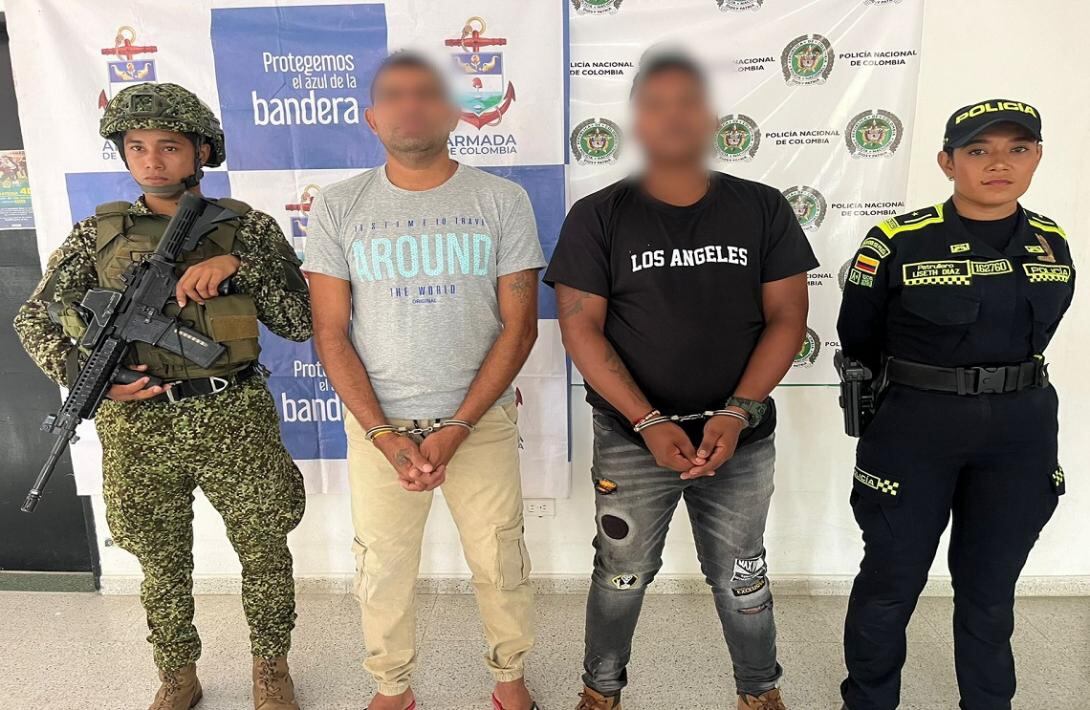 Los sujetos eran responsables de múltiples homicidios y extorsiones a ganaderos y comerciantes de la región - crédito Fuerzas Militares de Colombia