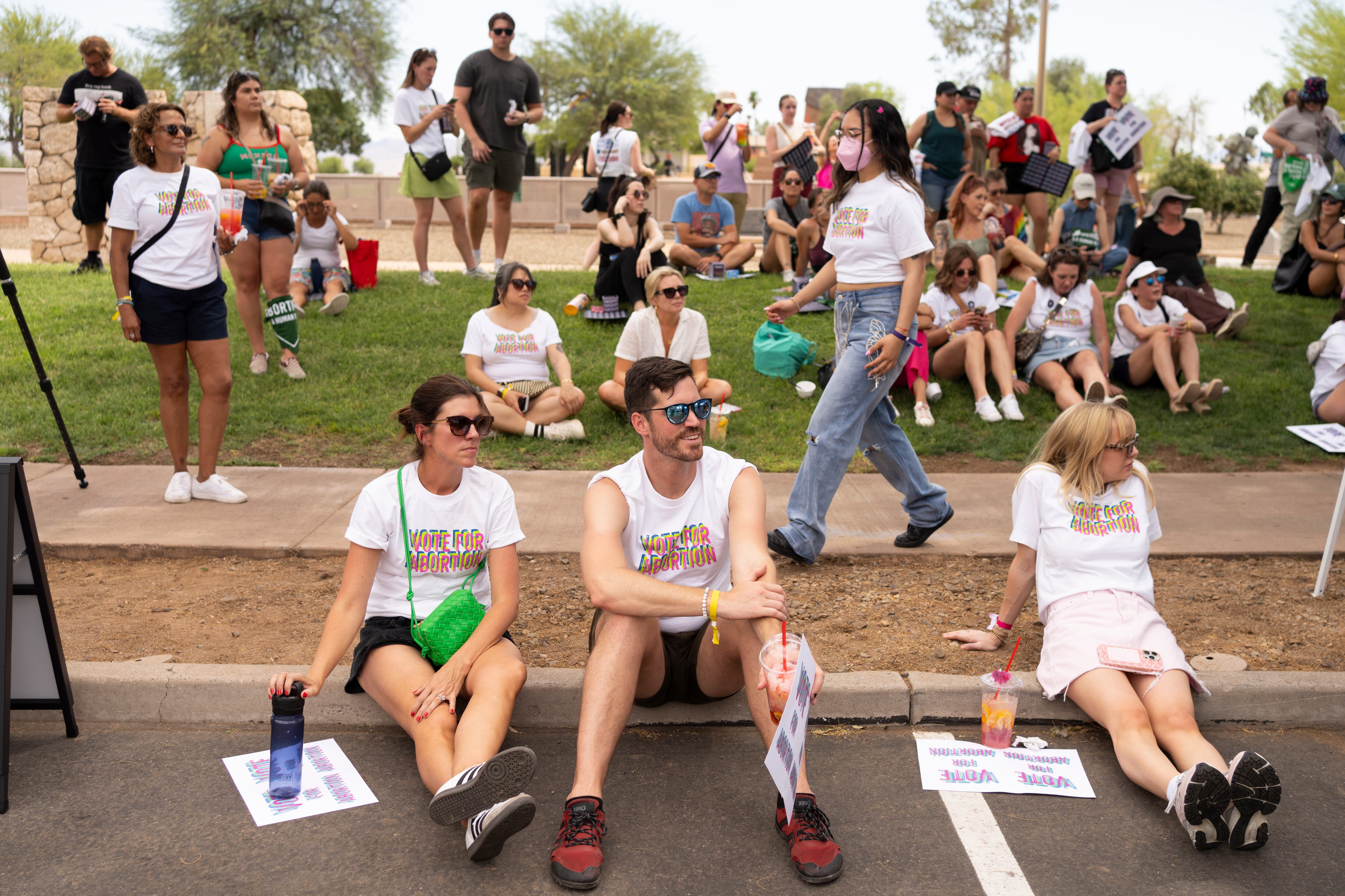 Los resultados de las encuestas muestran que los jóvenes están más desconectados de la conversación política. (Rebecca Noble/The Washington Post)