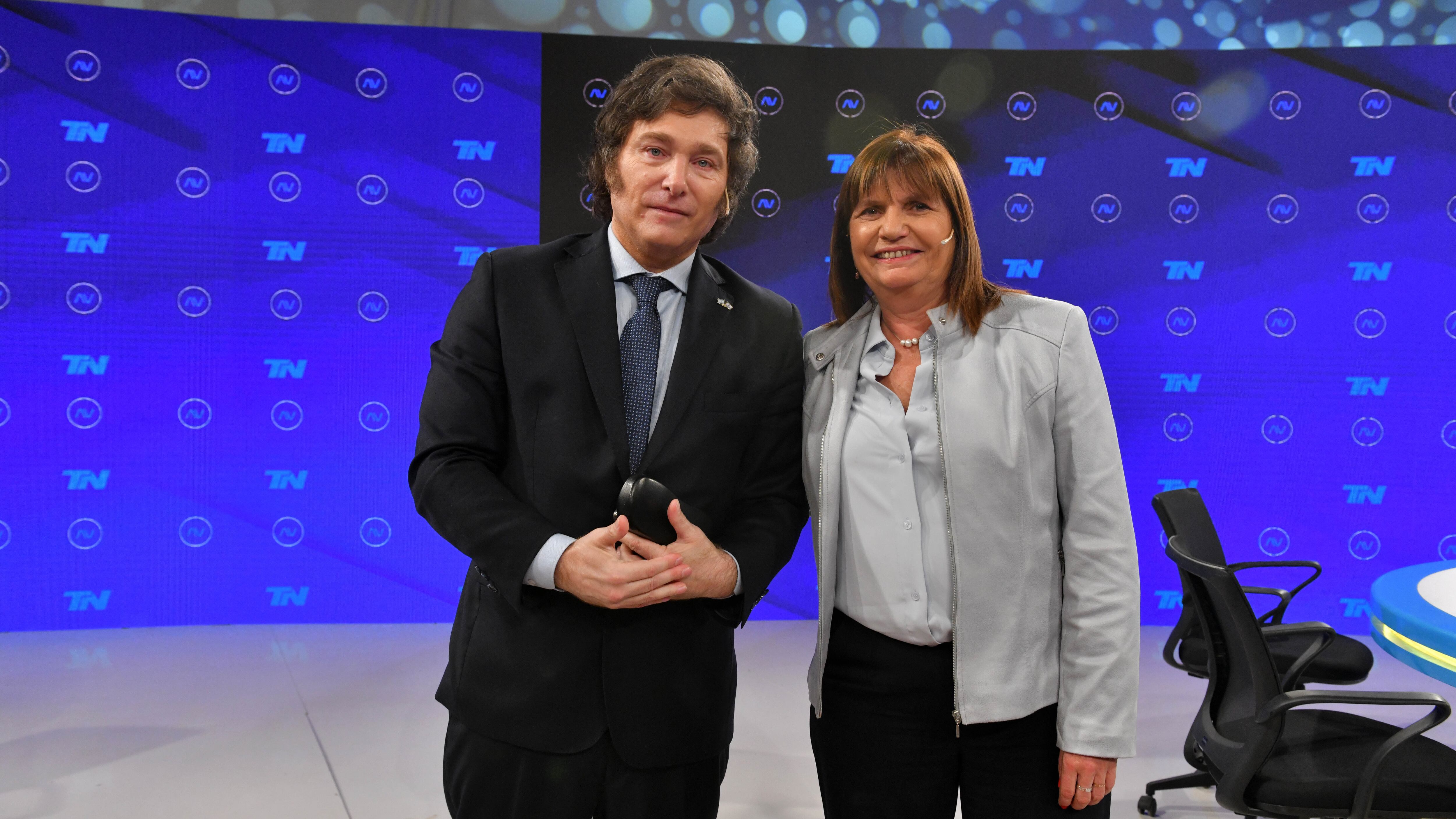 Alta tensión política en la oposición argentina tras el abrazo entre Milei y Bullrich