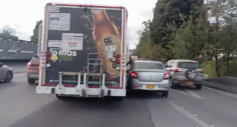 Reportan siniestro vial en la localidad de Usaquén - crédito @BogotáTránsito/X