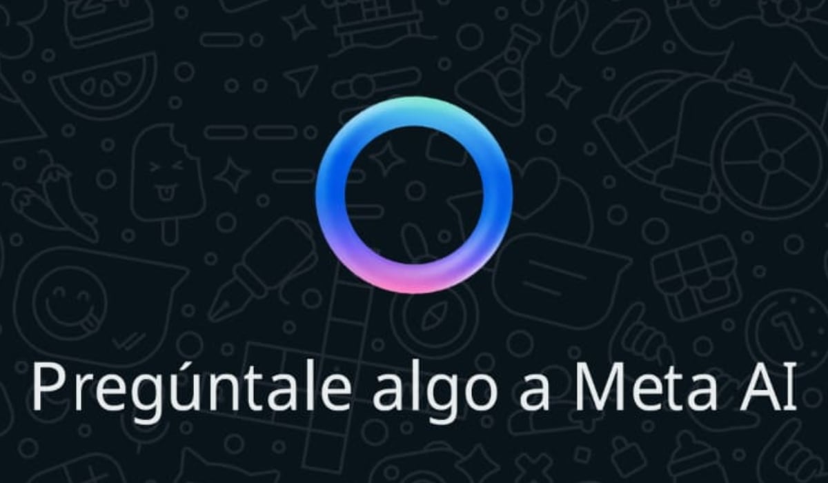 WhatsApp no tiene opción de desactivar esta herramienta, ya que está integrada dentro de la aplicación. (Infobae)