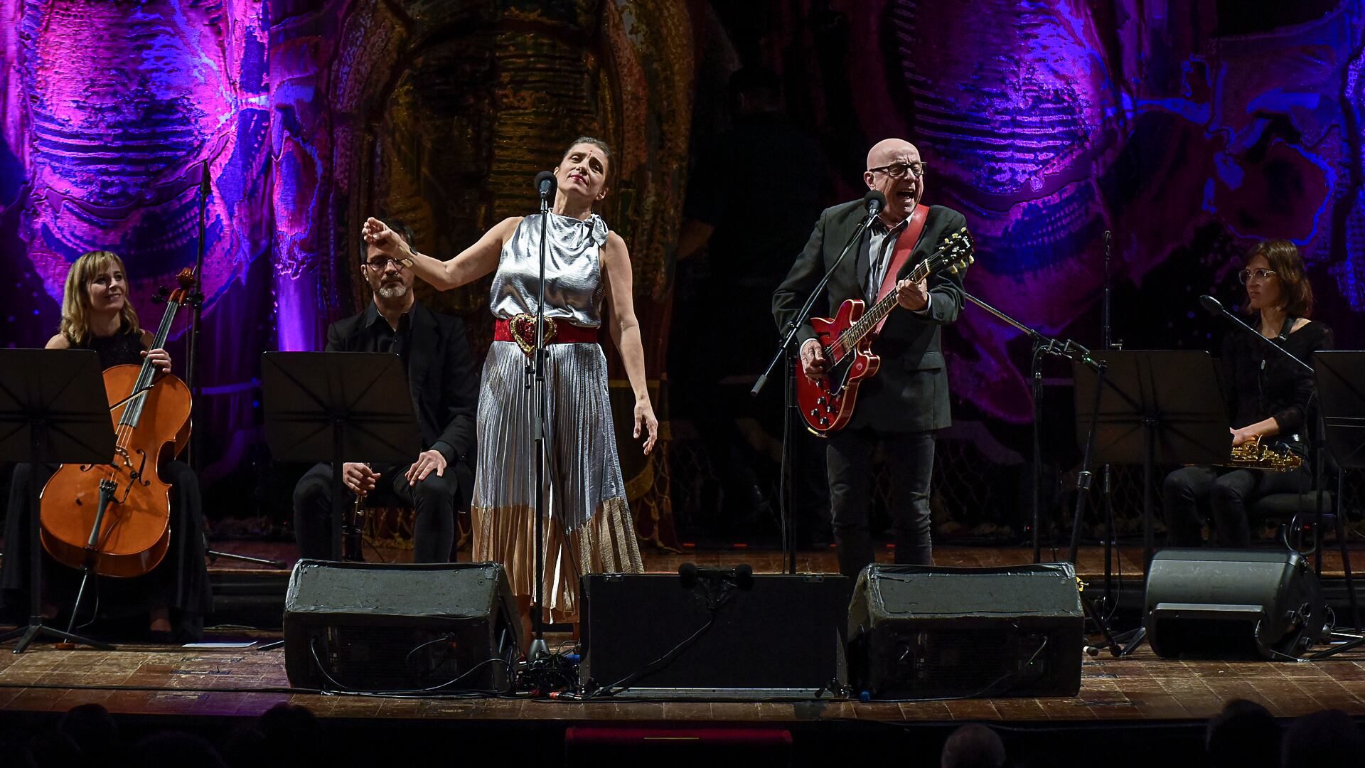 Teatro Colón - Gala de la Cooperadora del Hospital de Niños Dr. Ricardo Gutiérrez celebra su 10º Aniversario