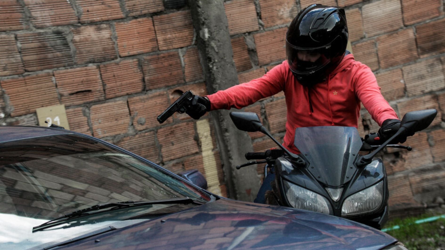 Sicariato en Cartagena: un hombre y una mujer fueron atacados a bala cuando se movilizaban en un carro