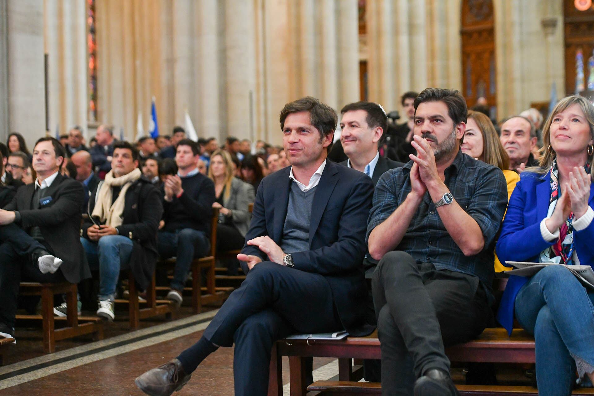 Axel Kicillof junto a monseñor Víctor Tucho Fernández