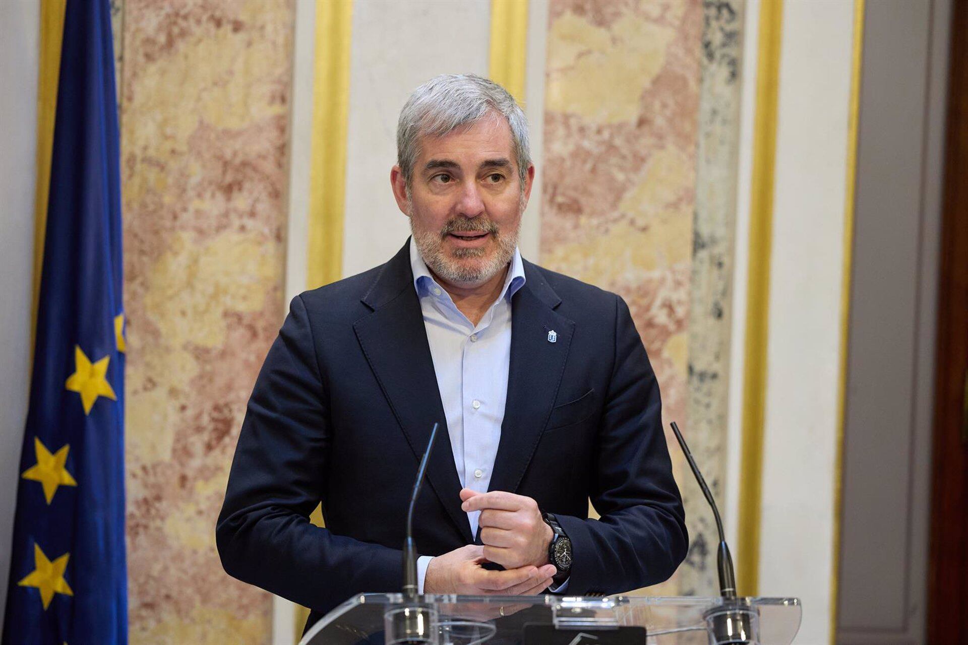 El presidente del Gobierno de Canarias, Fernando Clavijo, durante una rueda de prensa. (Jesús Hellín/Europa Press)
