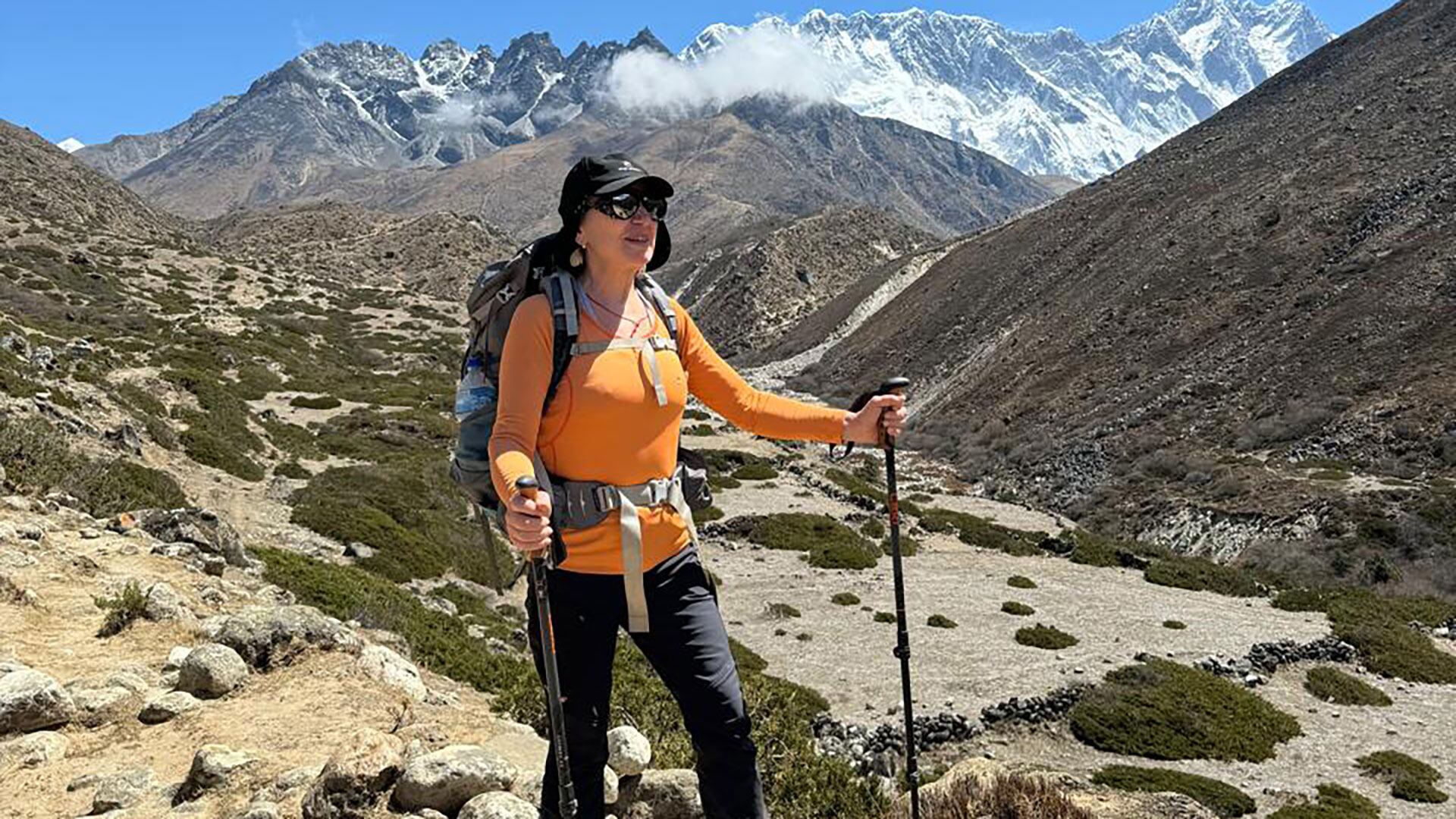 Mirta Bellaescusa subió al monte más alto del mundo