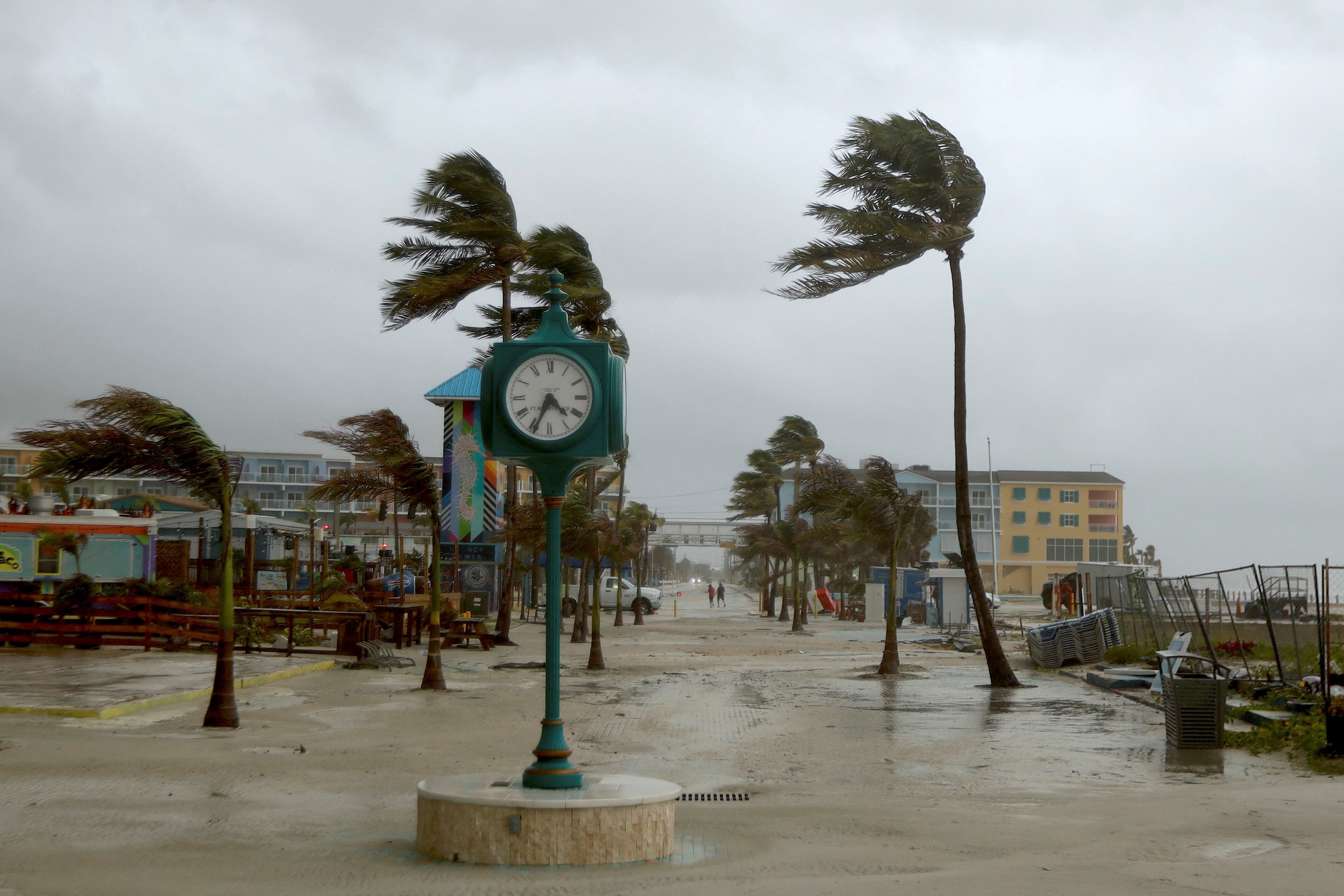 El gobernador de Florida, Ron DeSantis, alertó sobre posibles inundaciones debido a la tormenta tropical Debby. (REUTERS/Maria Alejandra Cardona)