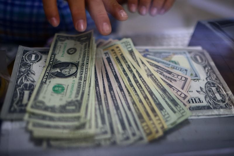 Dólar en México (REUTERS/José Luis González)