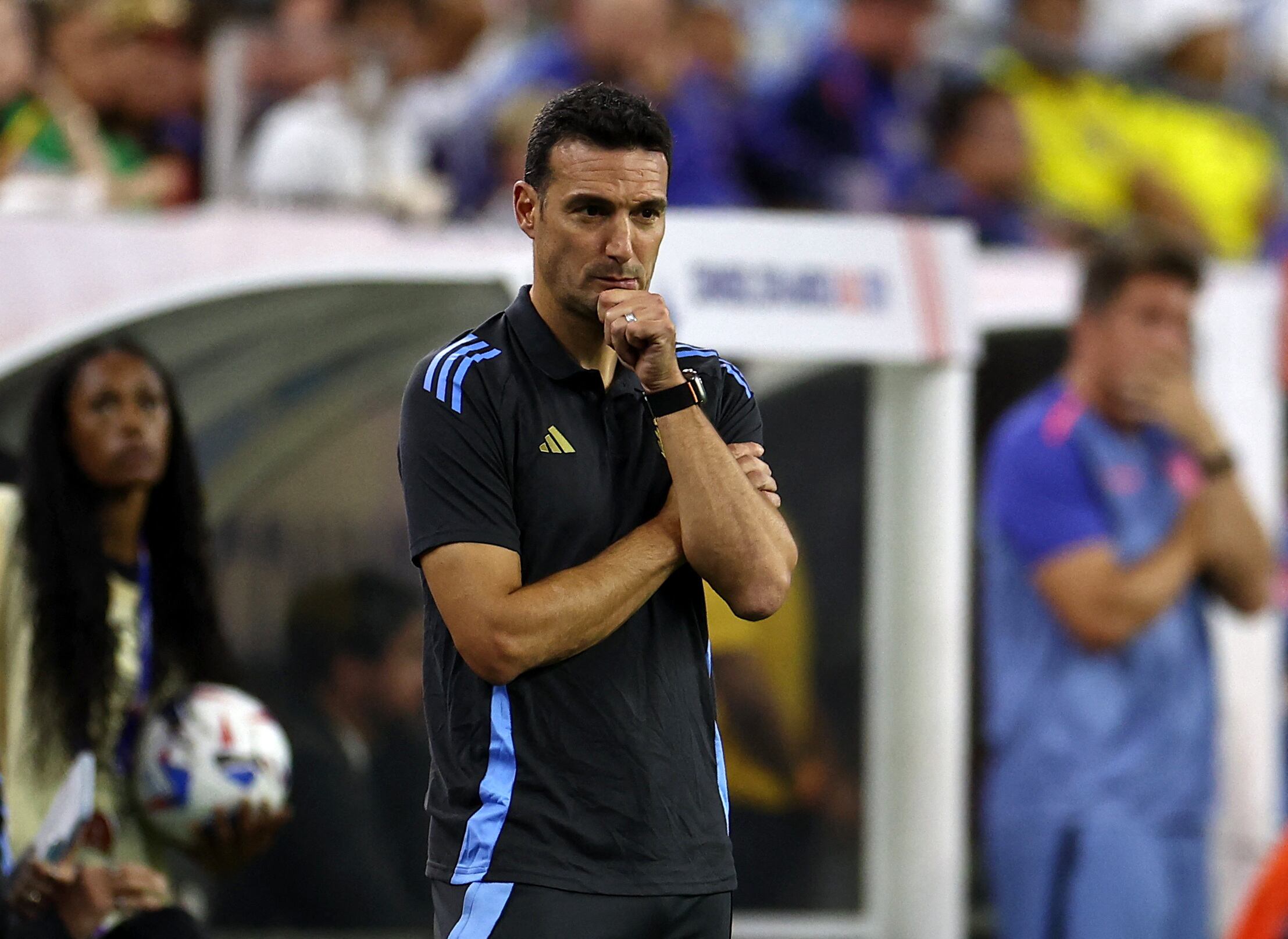 Scaloni alcanzó a un histórico entrenador argentino (REUTERS/Agustin Marcarian)