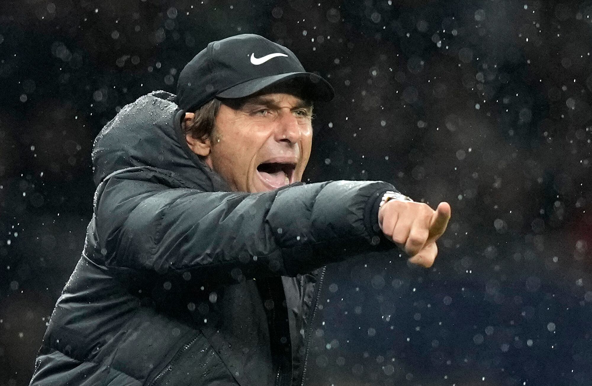 Antonio Conte impone restricciones dietéticas estrictas en el Napoli tras su reciente llegada al club italiano (AP Foto/Frank Augstein)